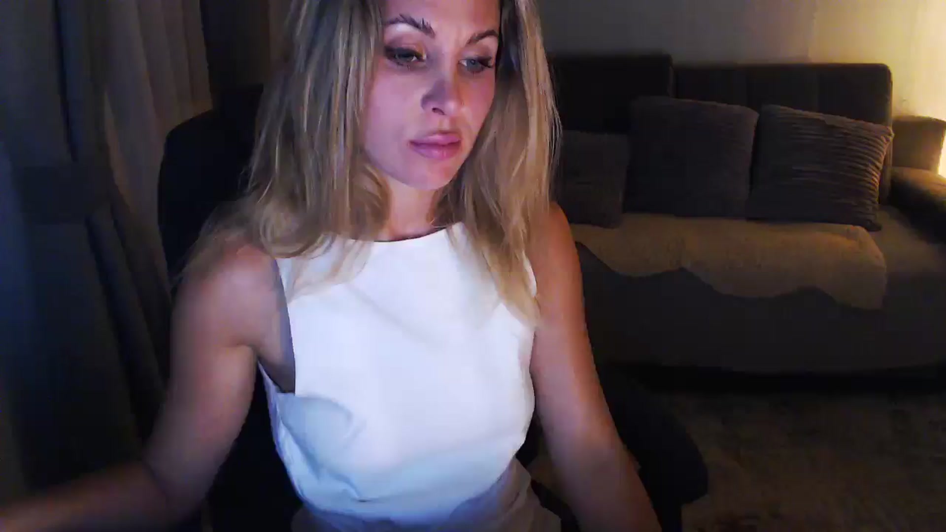 Gallery image thumbnail from Sicille's myfreecams stream on, 12/22/2025, 20:32 image 16 of 20