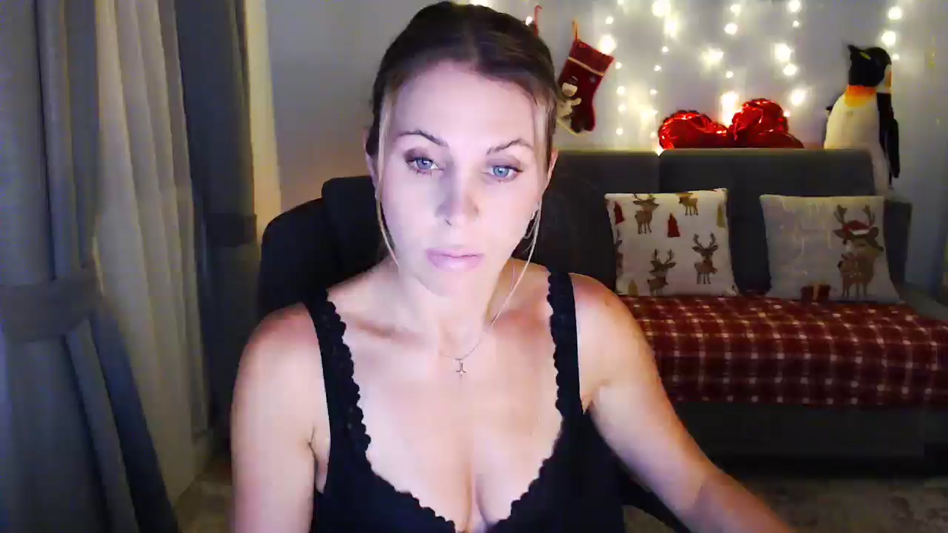 Gallery image thumbnail from Sicille's myfreecams stream on, 12/23/2025, 19:44 image 1 of 20