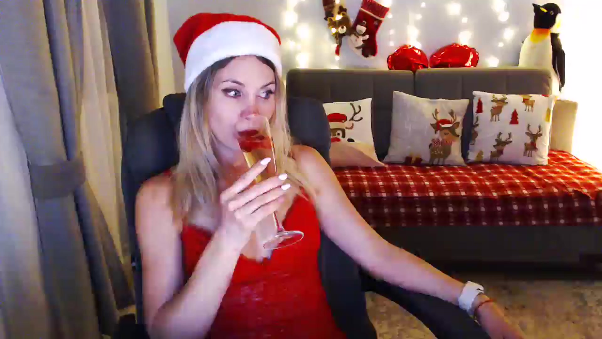 Gallery image thumbnail from Sicille's myfreecams stream on, 12/24/2025, 21:22 image 9 of 20