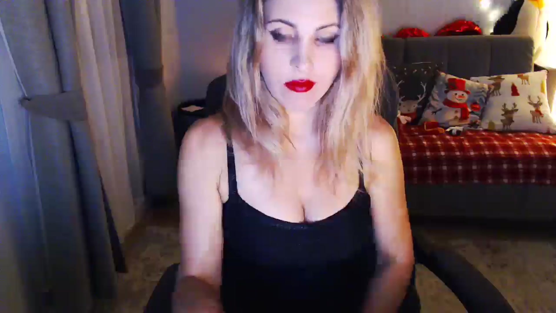 Gallery image thumbnail from Sicille's myfreecams stream on, 01/12/2026, 20:57 image 4 of 20