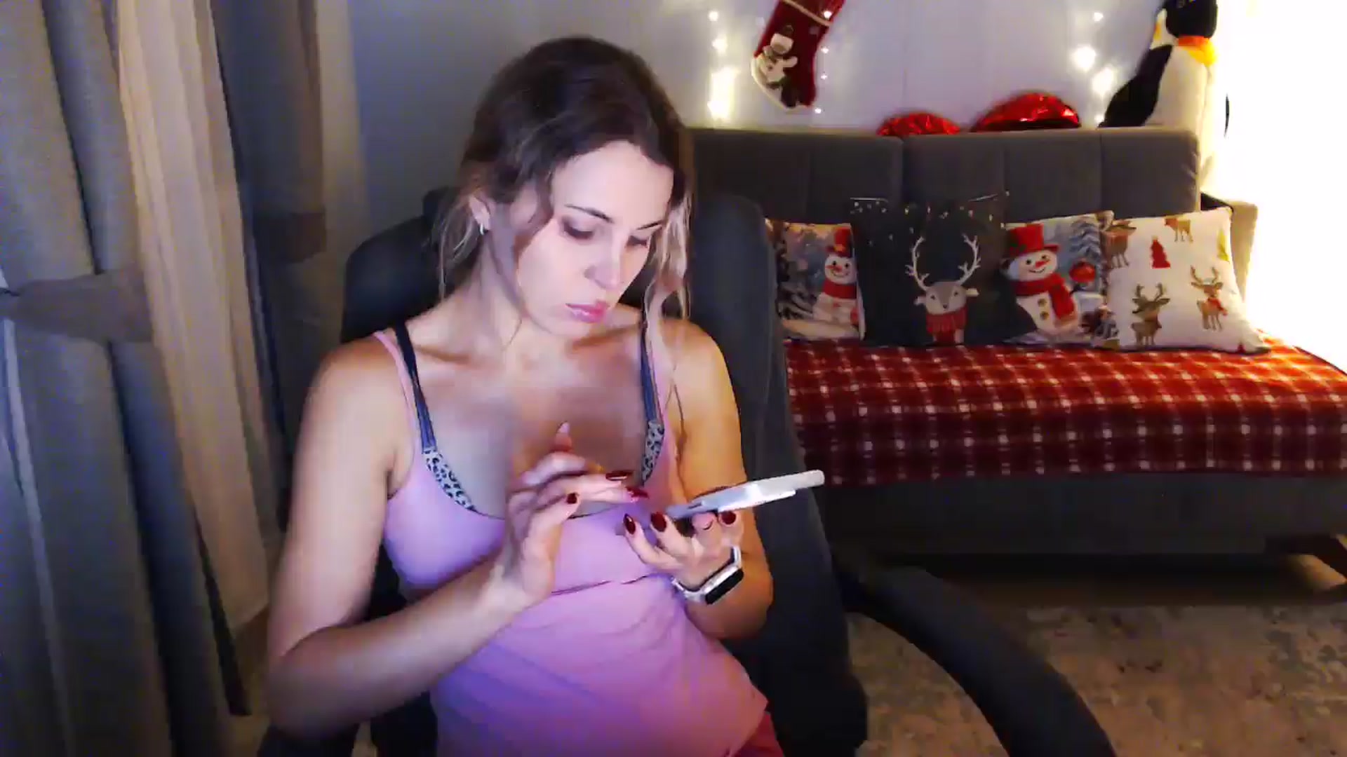 Gallery image thumbnail from Sicille's myfreecams stream on, 01/13/2026, 20:07 image 6 of 20