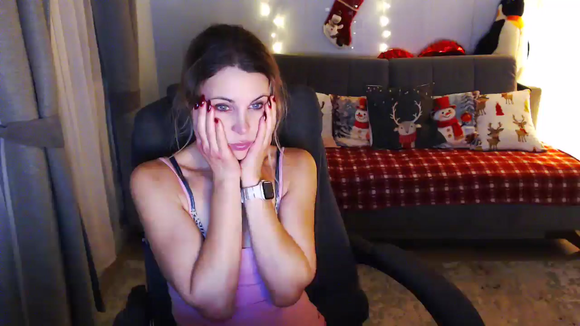 Gallery image thumbnail from Sicille's myfreecams stream on, 01/13/2026, 20:07 image 9 of 20