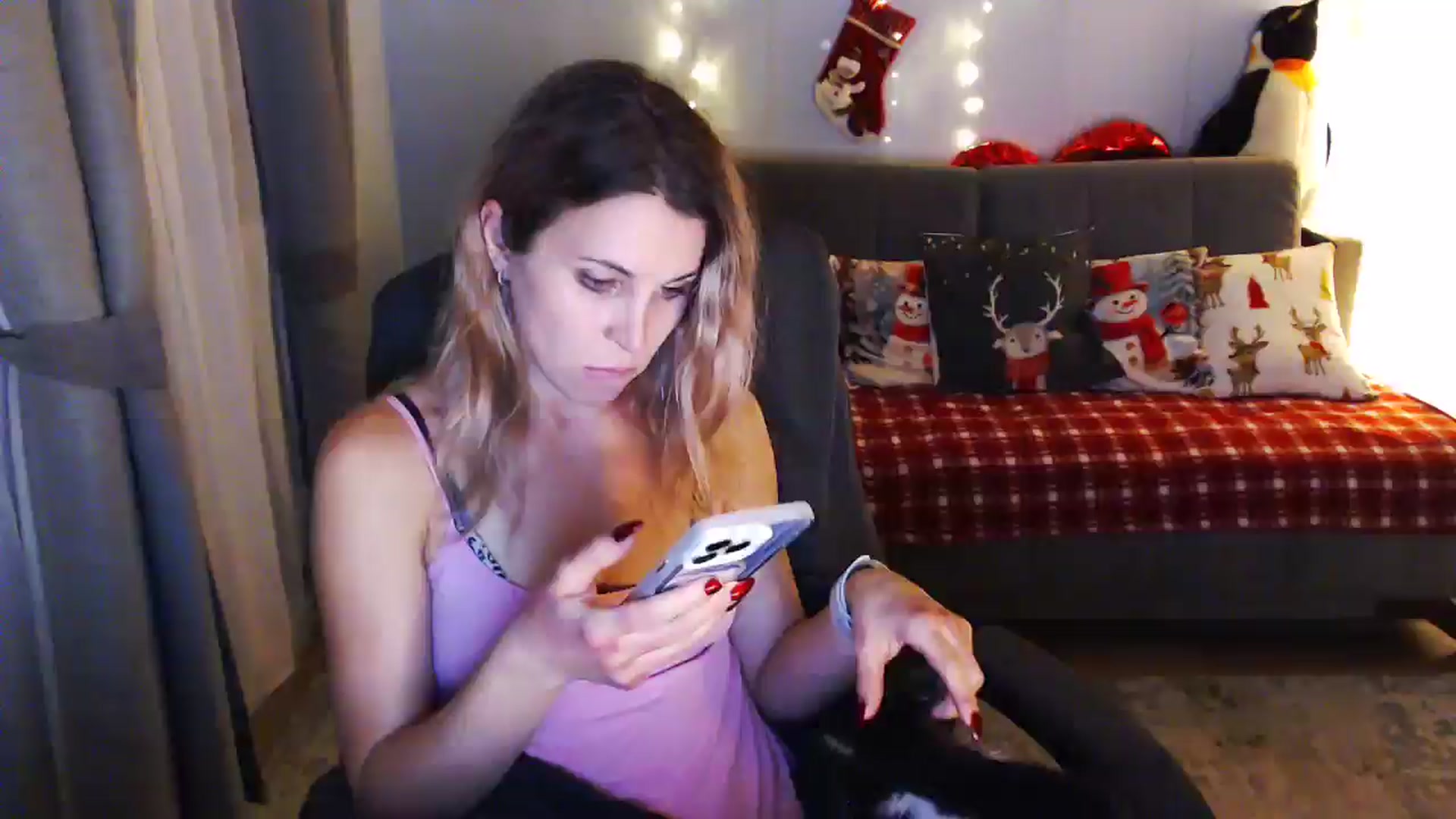 Gallery image thumbnail from Sicille's myfreecams stream on, 01/13/2026, 21:32 image 1 of 20