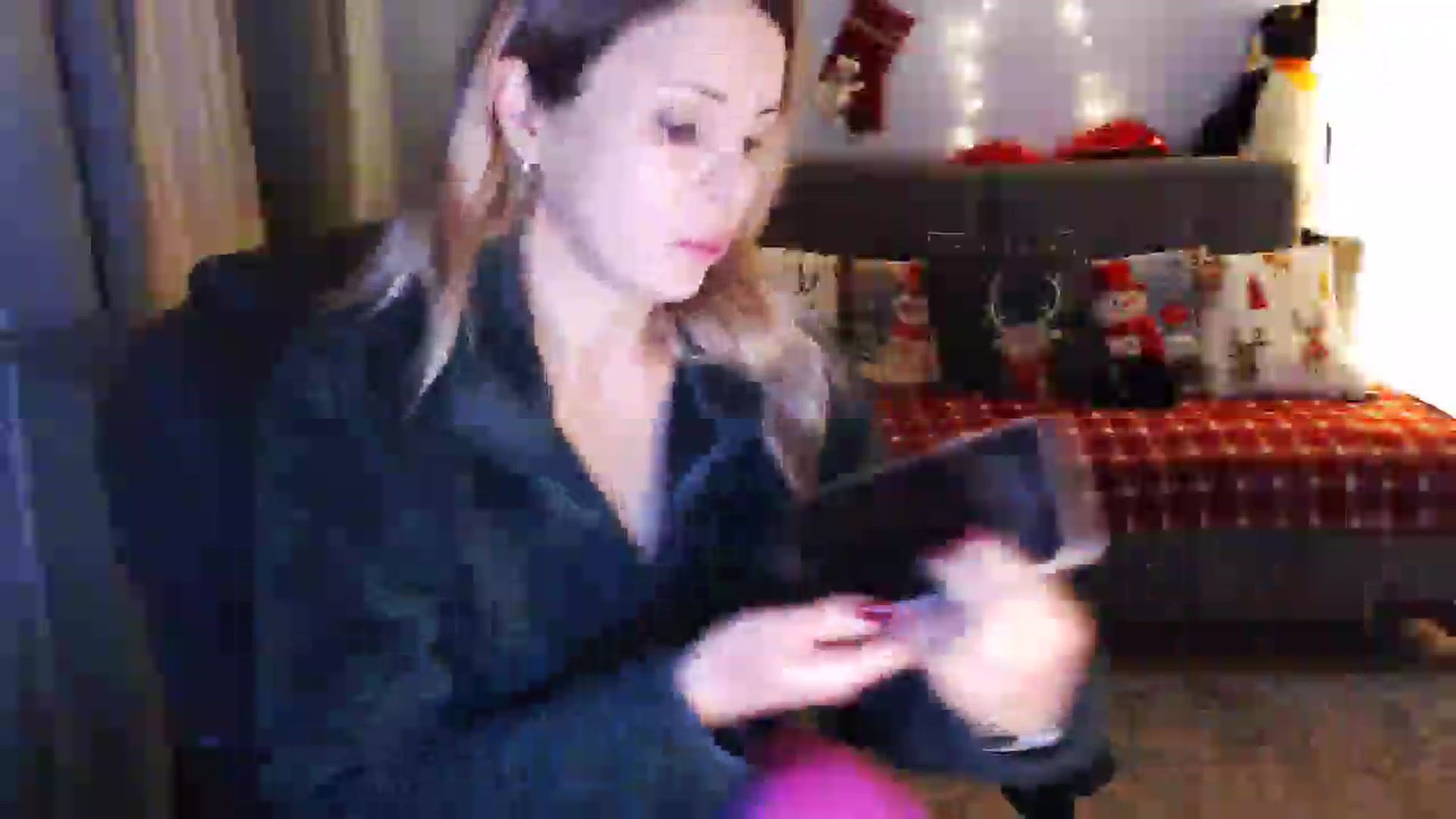 Gallery image thumbnail from Sicille's myfreecams stream on, 01/13/2026, 21:32 image 12 of 20