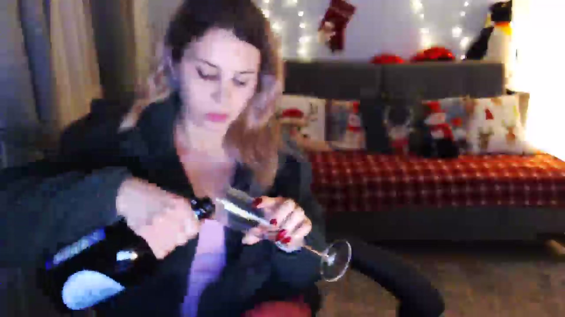 Gallery image thumbnail from Sicille's myfreecams stream on, 01/13/2026, 21:32 image 13 of 20