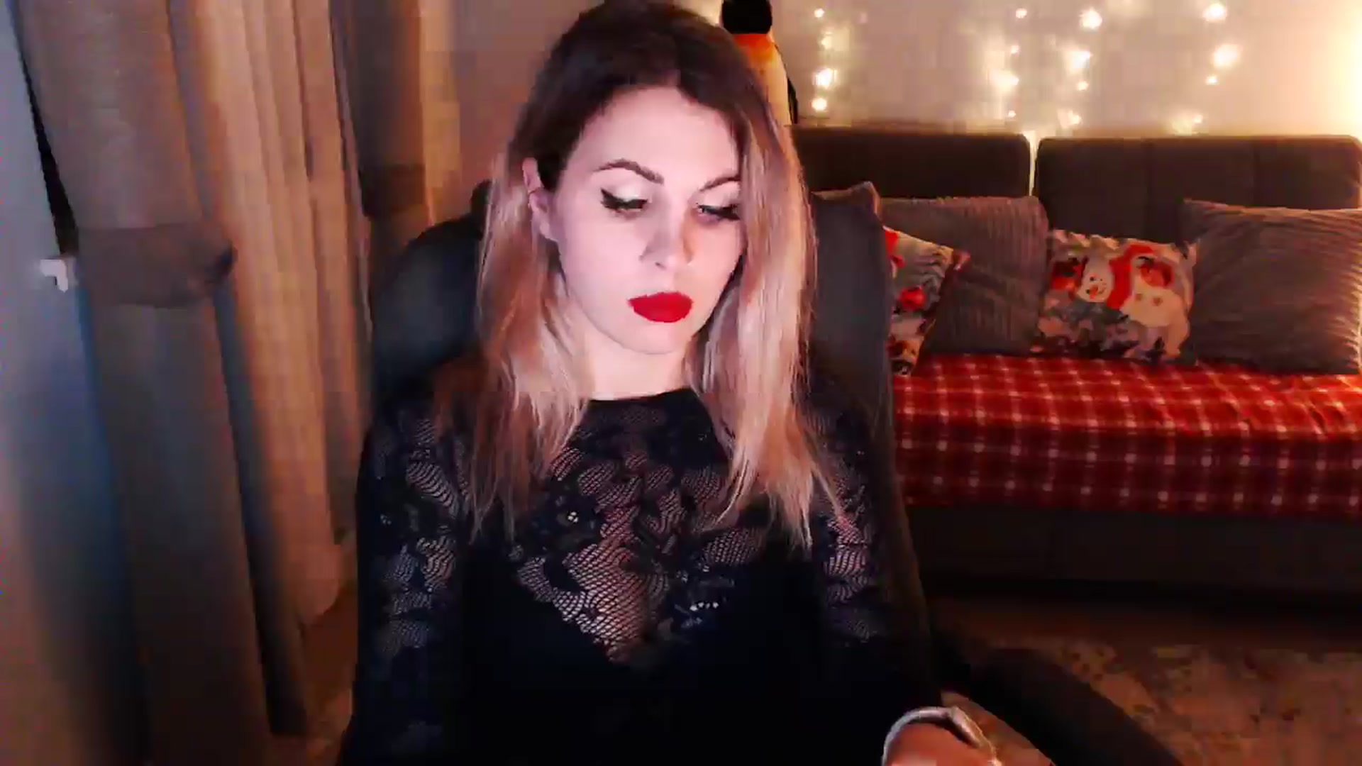 Gallery image thumbnail from Sicille's myfreecams stream on, 02/09/2026, 20:48 image 16 of 20