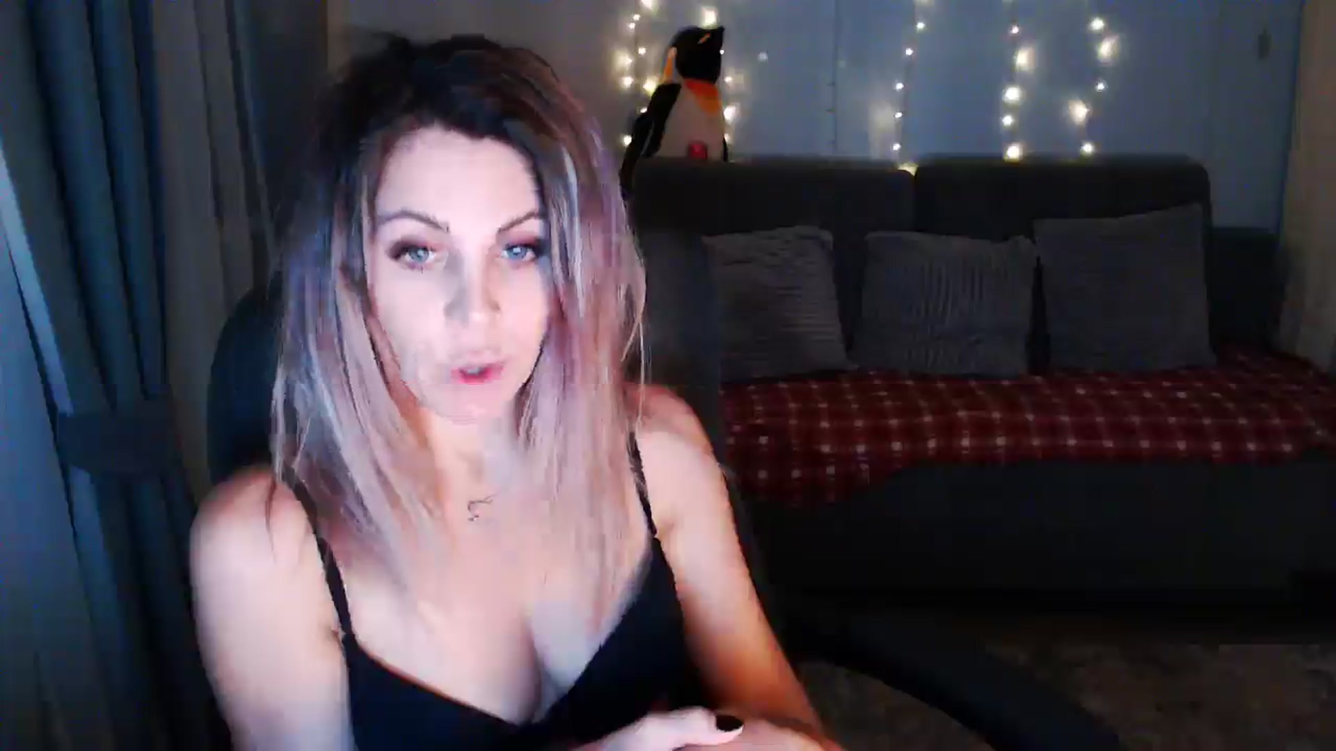 Gallery image thumbnail from Sicille's myfreecams stream on, 02/17/2026, 21:32 image 11 of 20