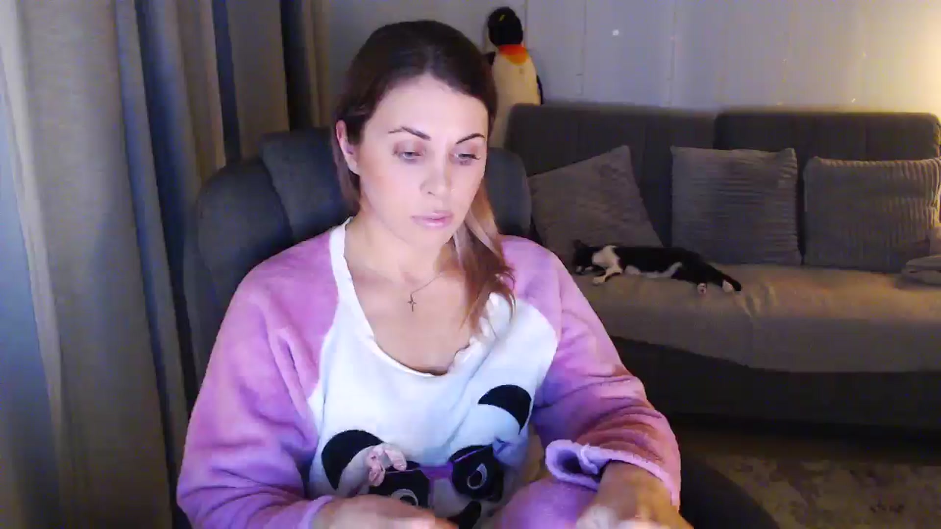 Gallery image thumbnail from Sicille's myfreecams stream on, 03/17/2026, 20:16 image 16 of 20