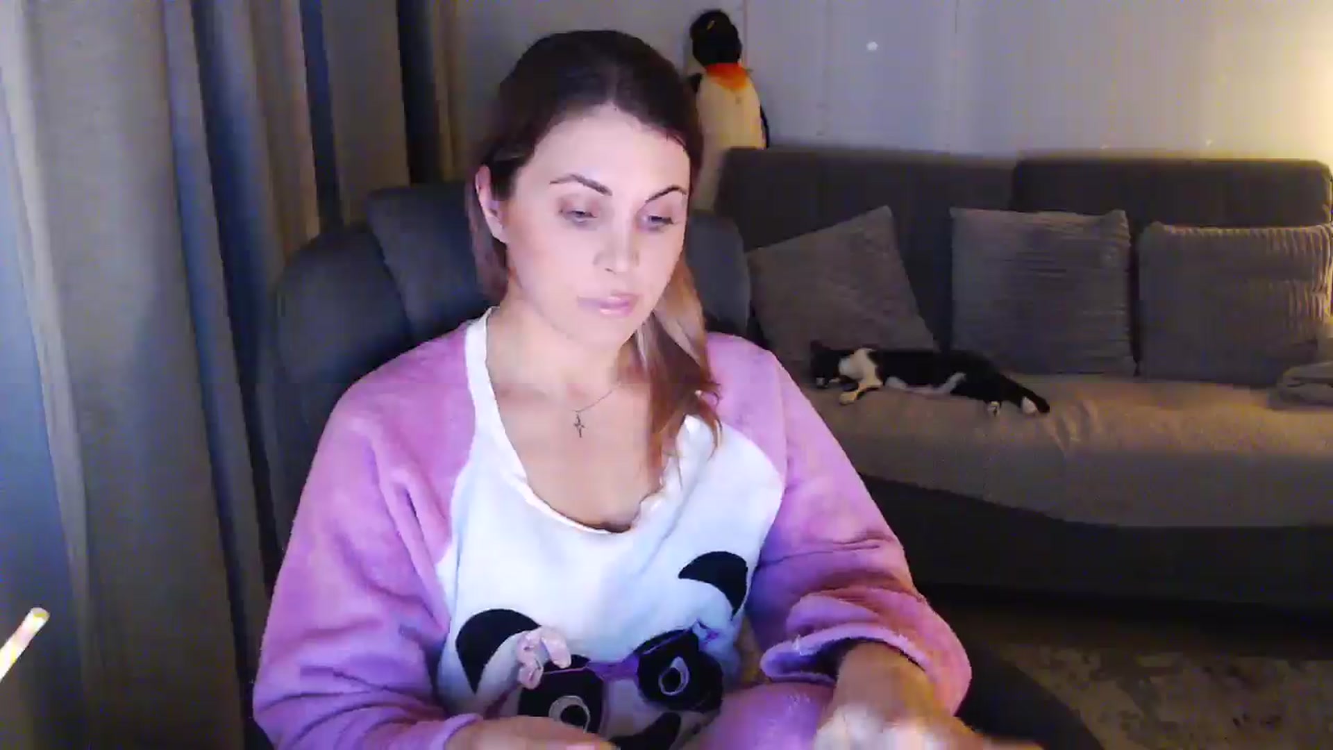 Gallery image thumbnail from Sicille's myfreecams stream on, 03/17/2026, 20:16 image 18 of 20