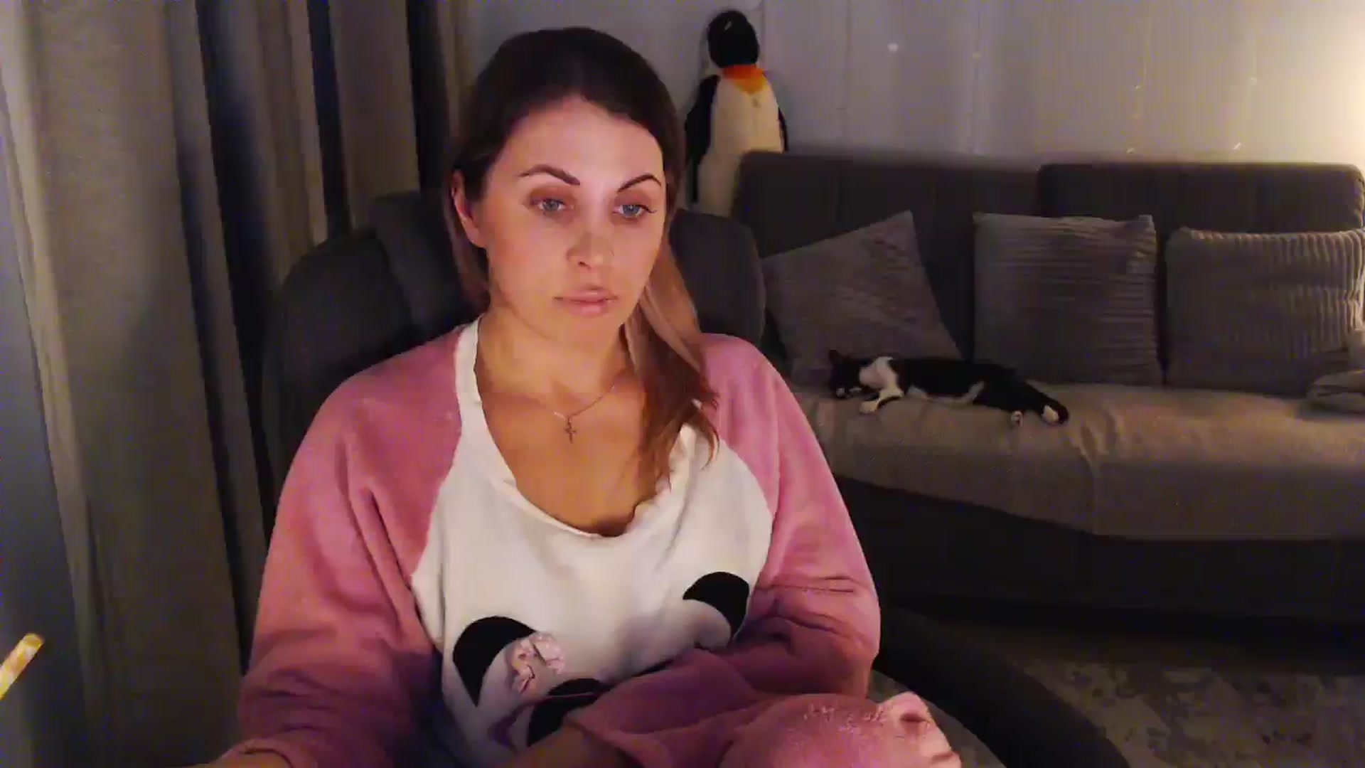 Gallery image thumbnail from Sicille's myfreecams stream on, 03/17/2026, 20:16 image 19 of 20