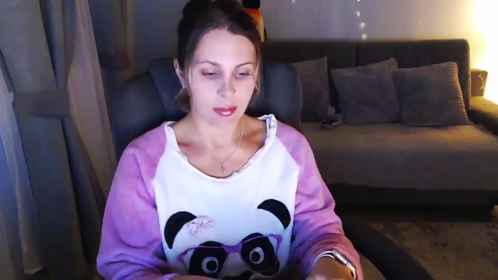 Gallery image thumbnail from Sicille's myfreecams stream on, 04/11/2026, 20:14 image 10 of 20