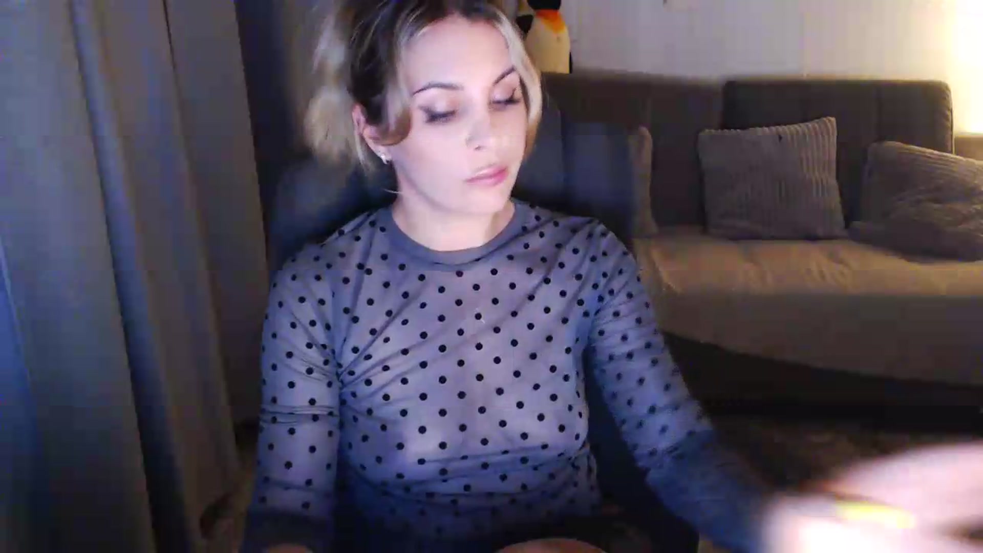 Gallery image thumbnail from Sicille's myfreecams stream on, 07/08/2026, 21:06 image 4 of 20