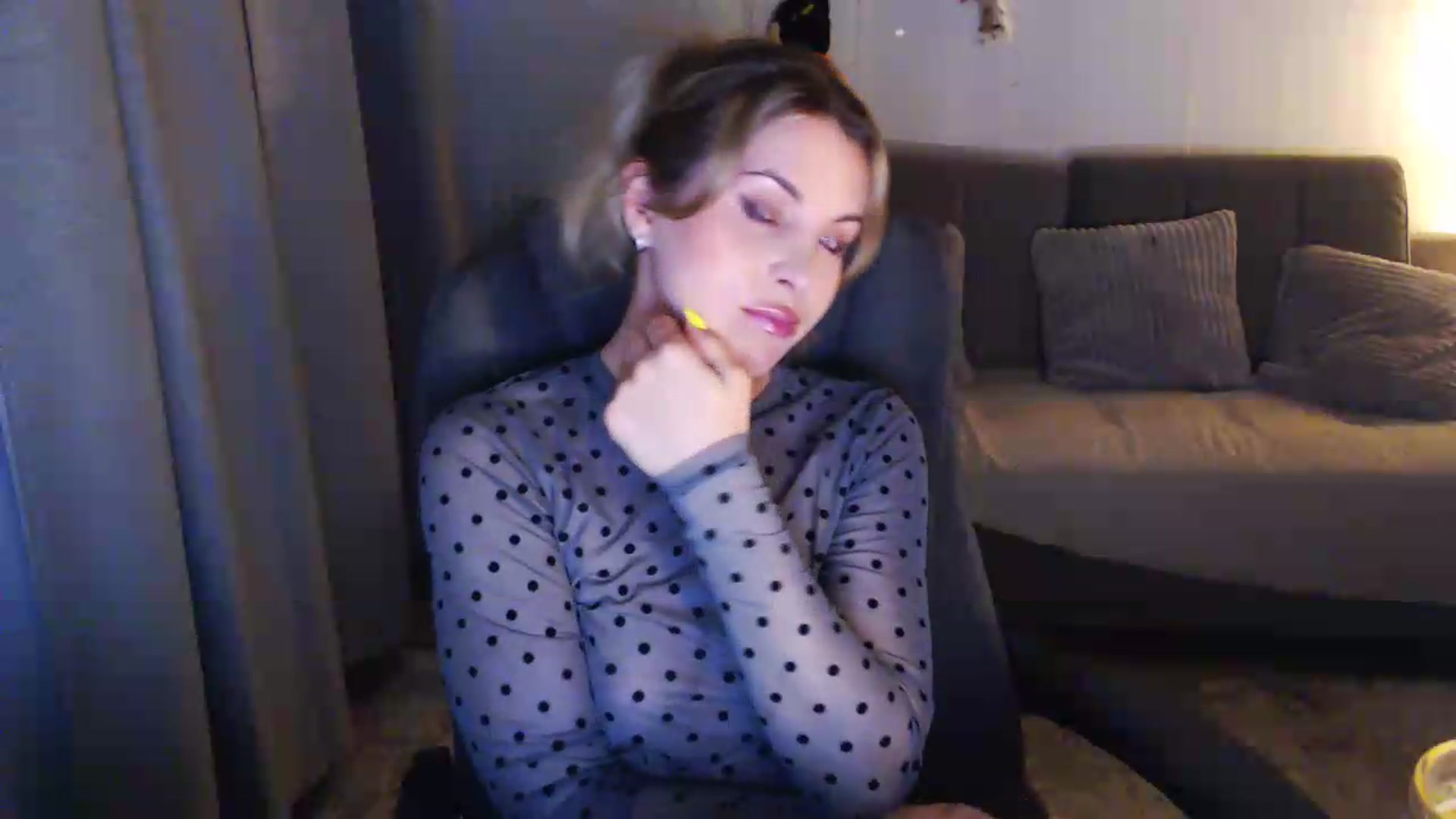 Gallery image thumbnail from Sicille's myfreecams stream on, 07/08/2026, 21:06 image 12 of 20