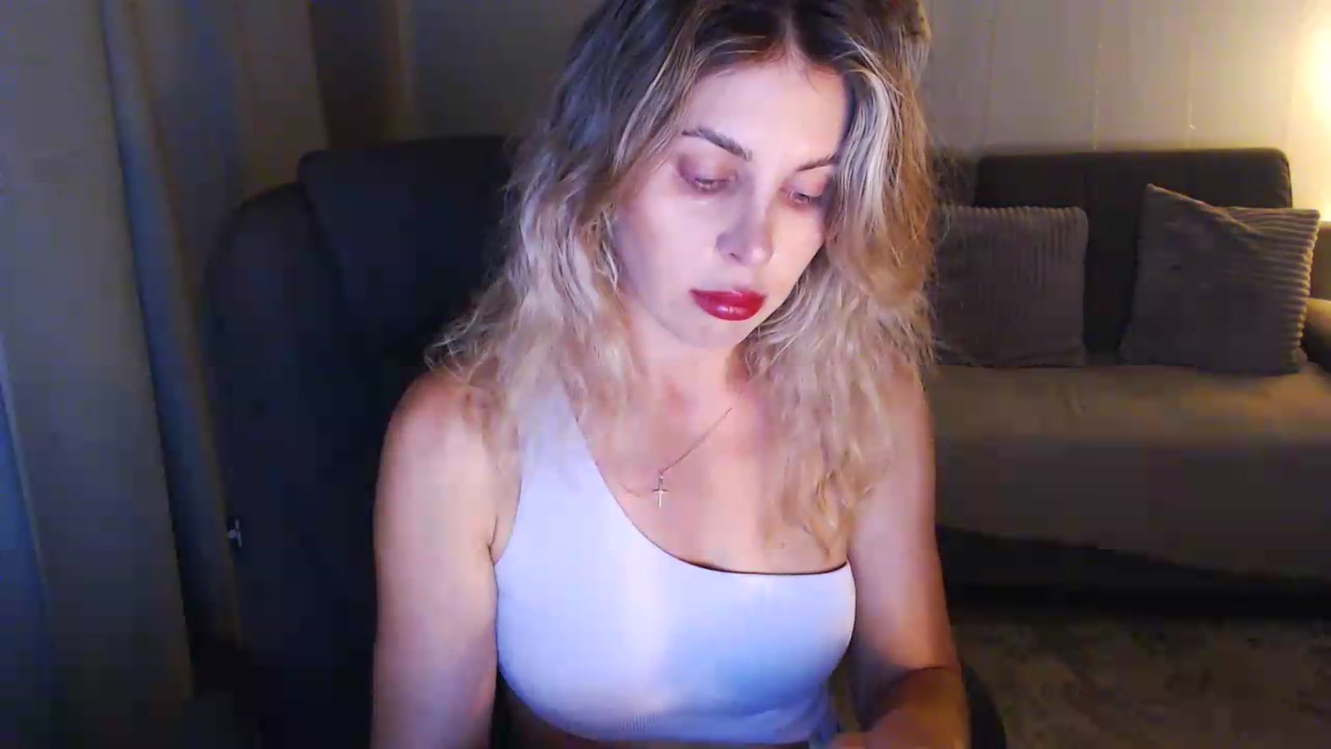 Gallery image thumbnail from Sicille's myfreecams stream on, 07/18/2026, 22:01 image 4 of 20