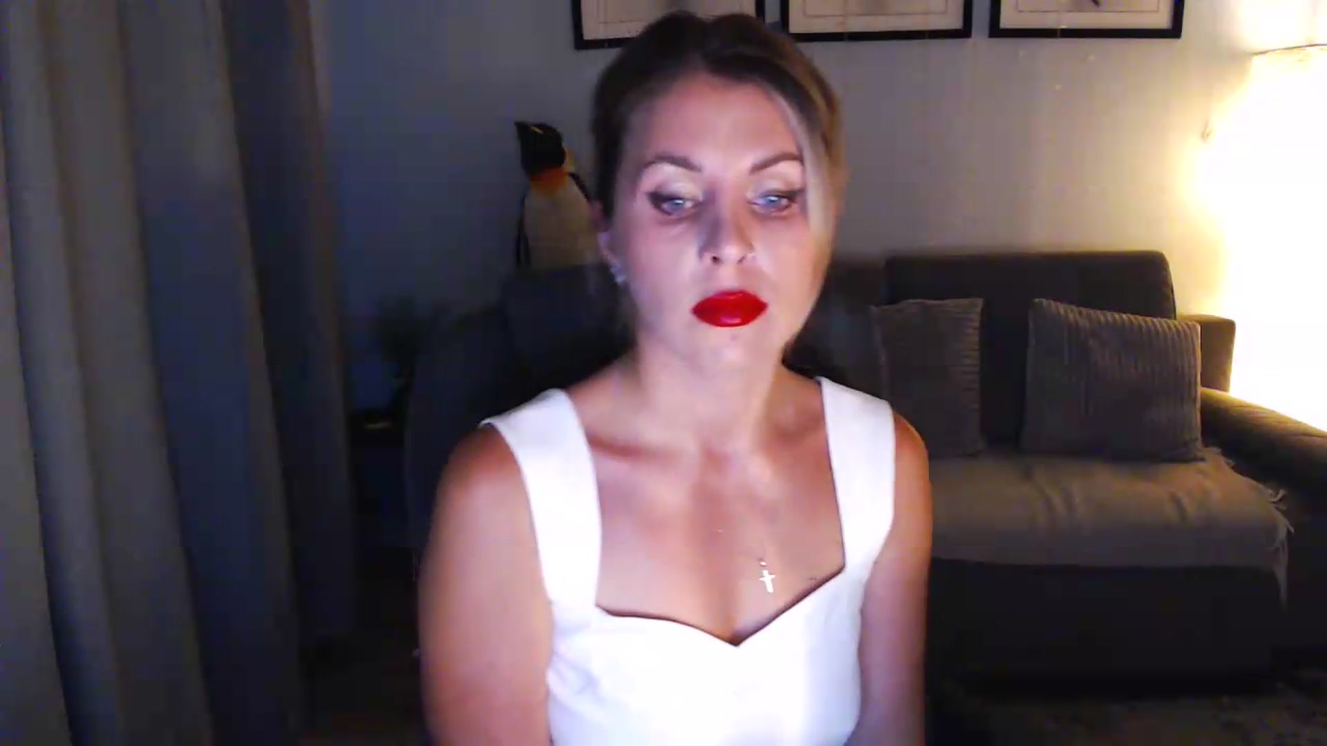 Gallery image thumbnail from Sicille's myfreecams stream on, 08/03/2026, 20:56 image 16 of 20