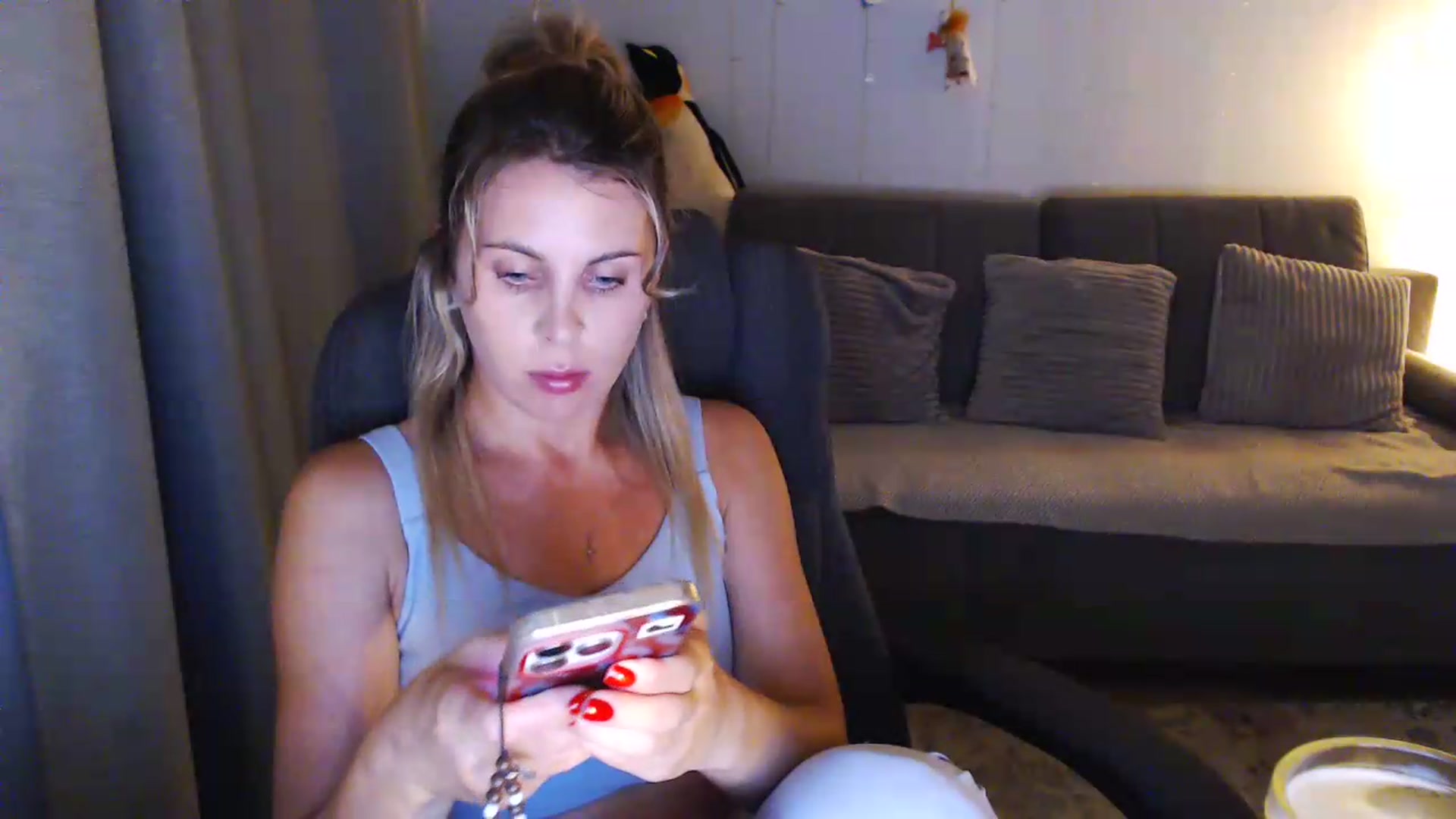 Gallery image thumbnail from Sicille's myfreecams stream on, 08/04/2026, 20:57 image 13 of 20