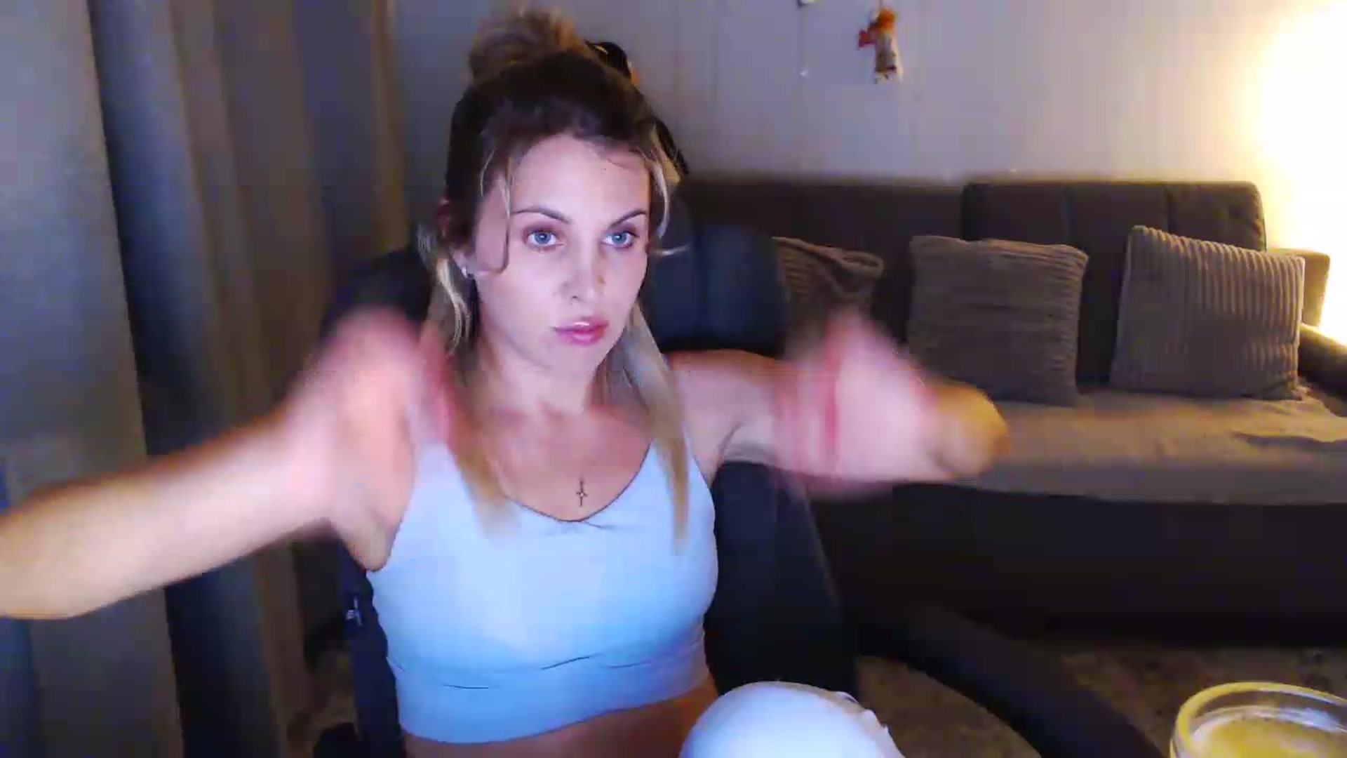 Gallery image thumbnail from Sicille's myfreecams stream on, 08/04/2026, 20:57 image 11 of 20
