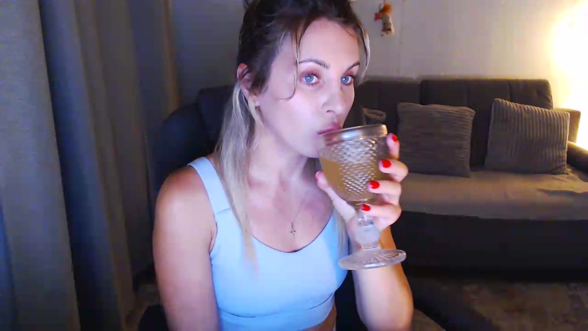 Gallery image thumbnail from Sicille's myfreecams stream on, 08/04/2026, 20:57 image 15 of 20