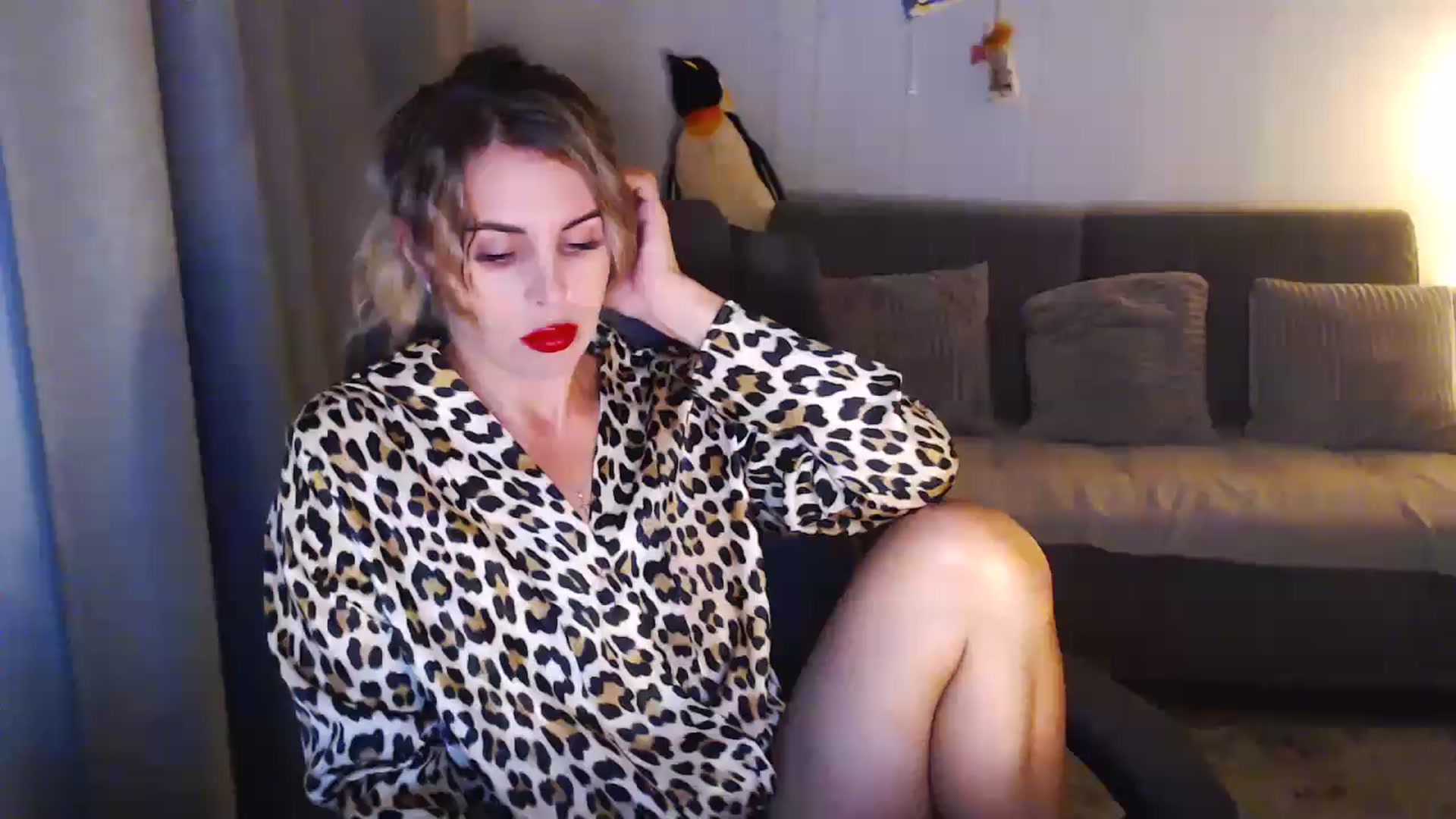 Gallery image thumbnail from Sicille's myfreecams stream on, 08/05/2026, 19:37 image 2 of 20