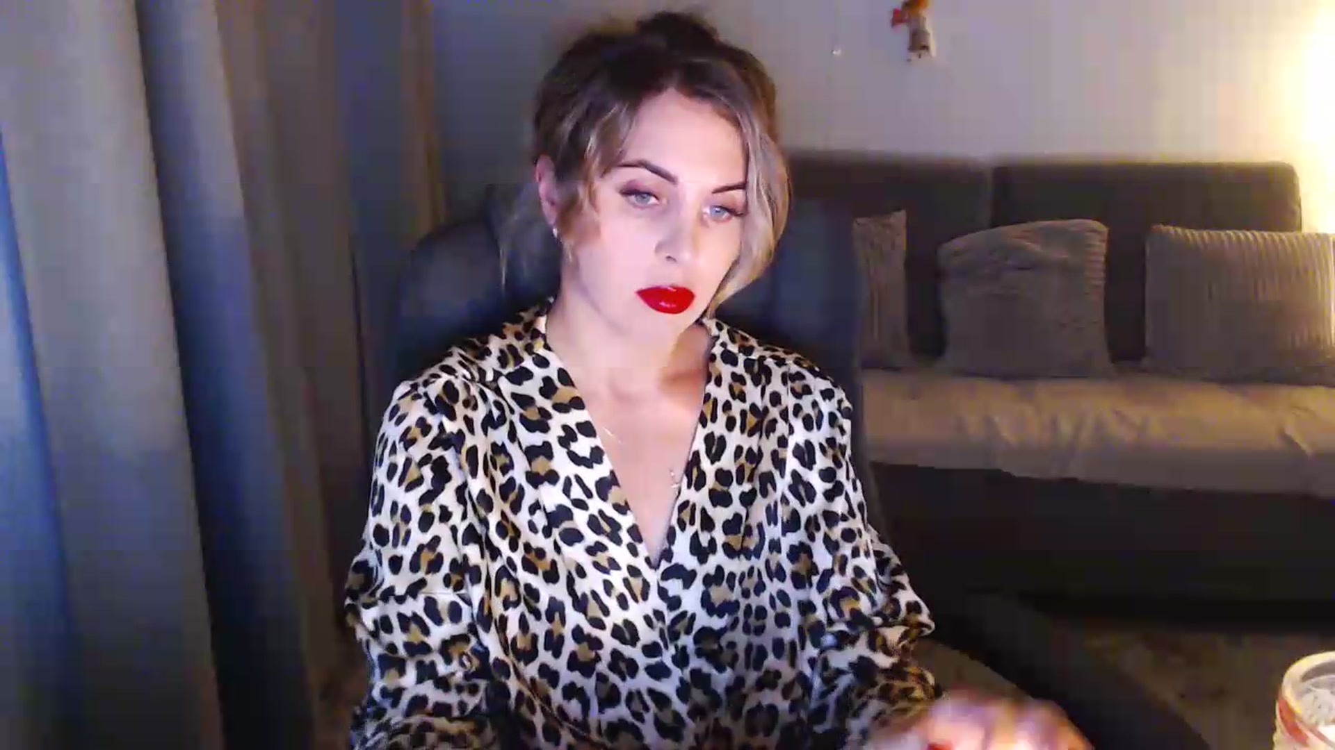 Gallery image thumbnail from Sicille's myfreecams stream on, 08/05/2026, 19:37 image 13 of 20