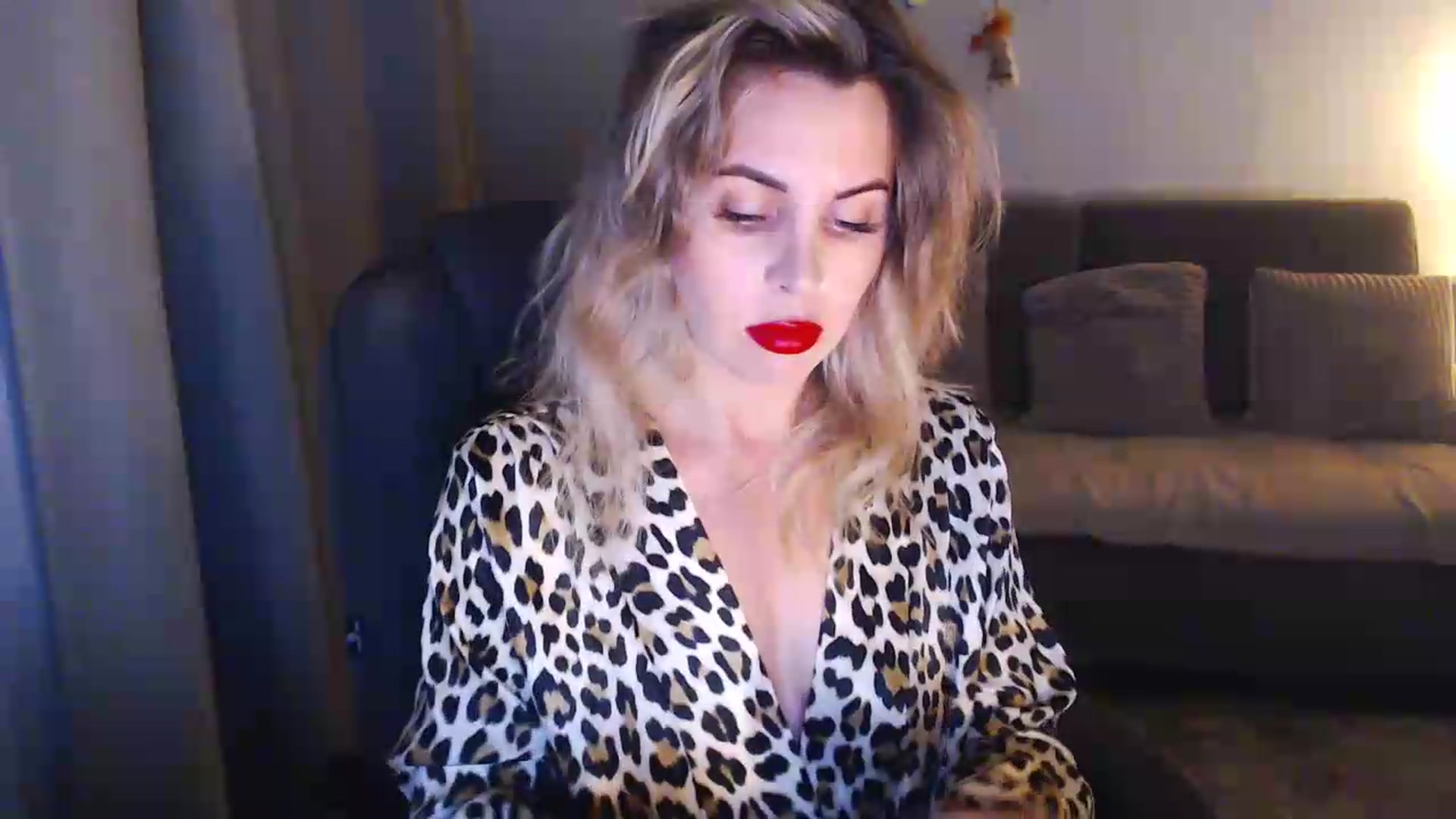 Gallery image thumbnail from Sicille's myfreecams stream on, 08/05/2026, 20:23 image 11 of 20