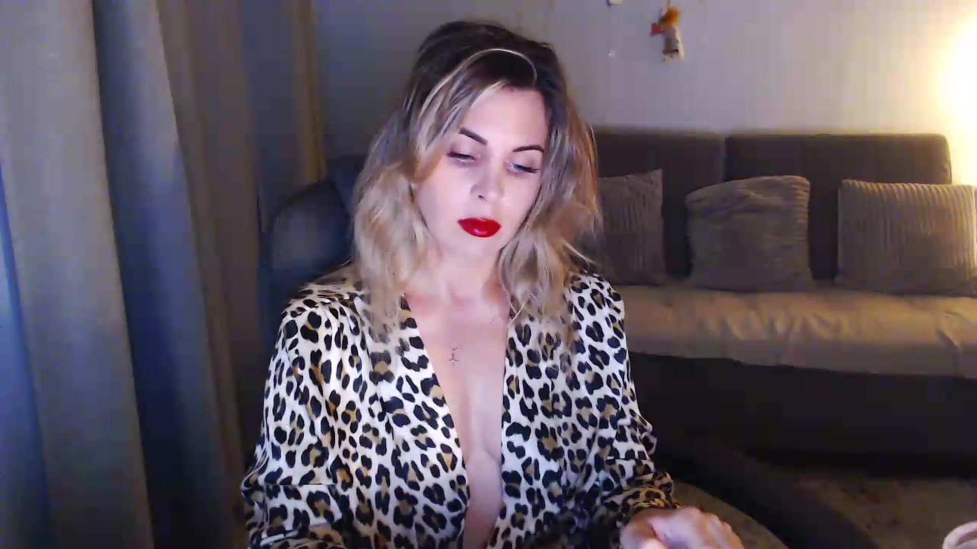 Gallery image thumbnail from Sicille's myfreecams stream on, 08/05/2026, 20:23 image 18 of 20