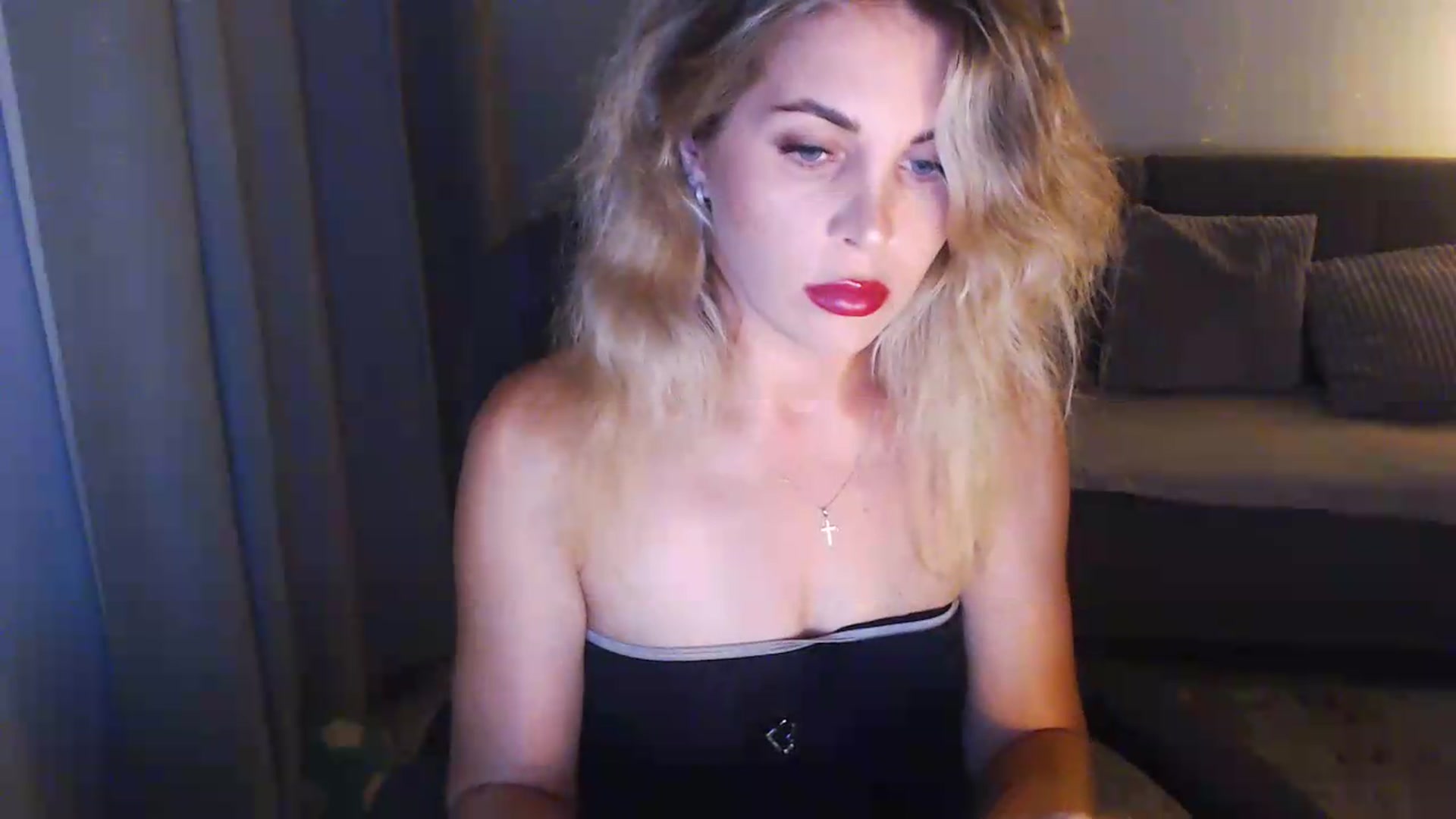 Gallery image thumbnail from Sicille's myfreecams stream on, 08/06/2026, 20:50 image 3 of 20
