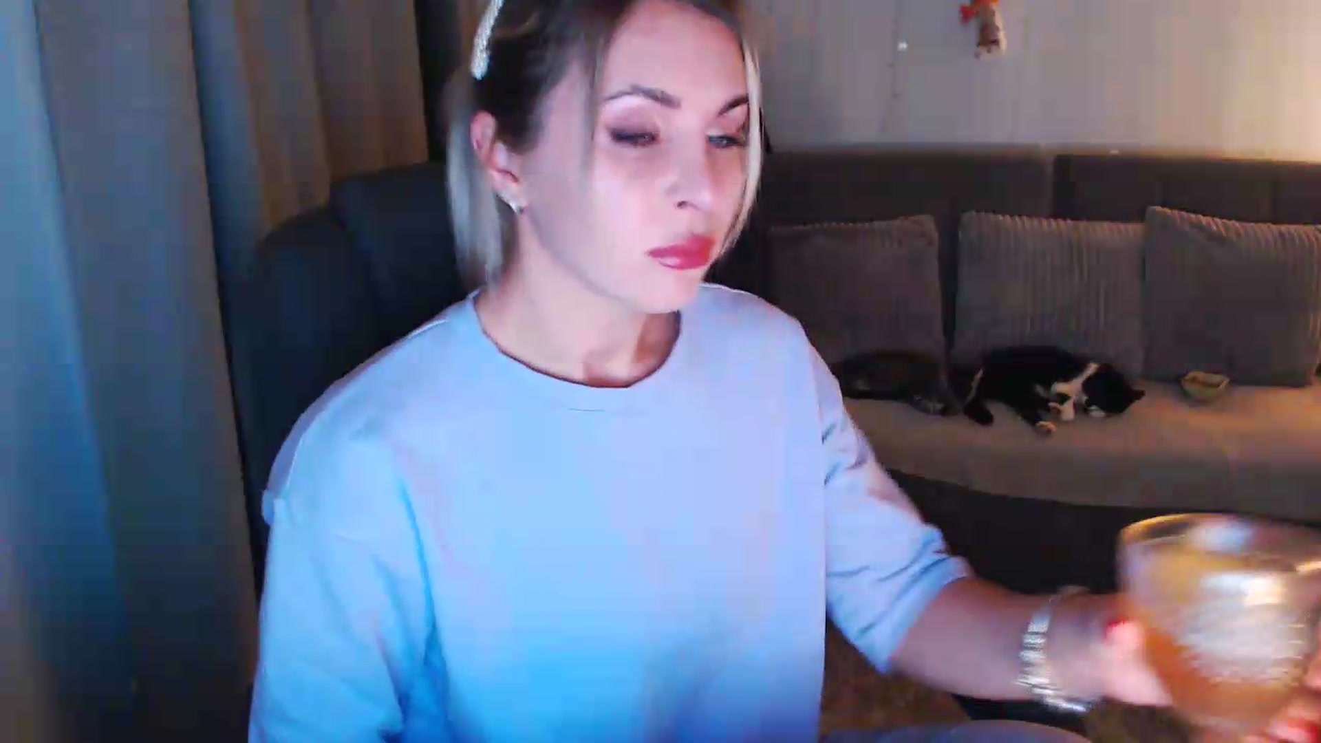 Gallery image thumbnail from Sicille's myfreecams stream on, 08/13/2026, 21:07 image 15 of 20