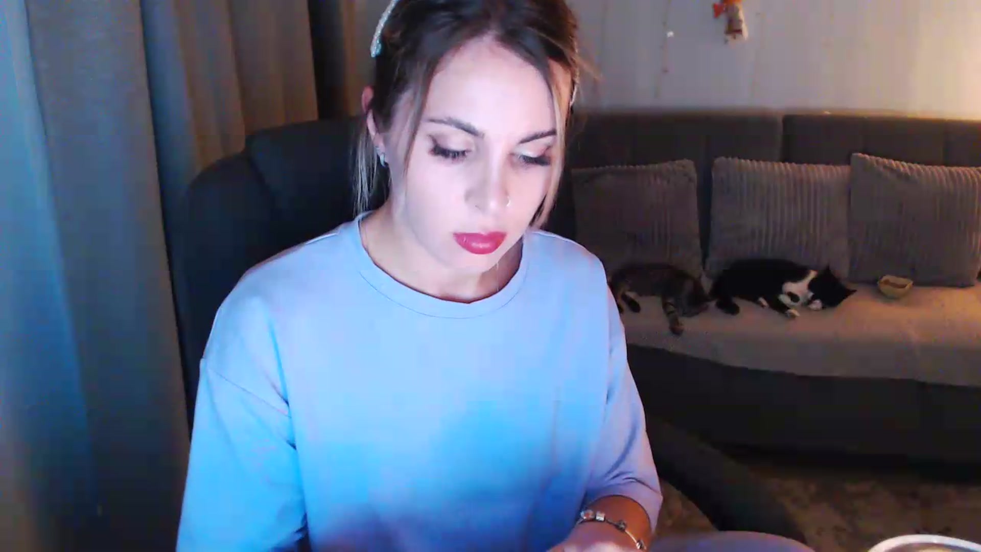 Gallery image thumbnail from Sicille's myfreecams stream on, 08/13/2026, 21:07 image 14 of 20