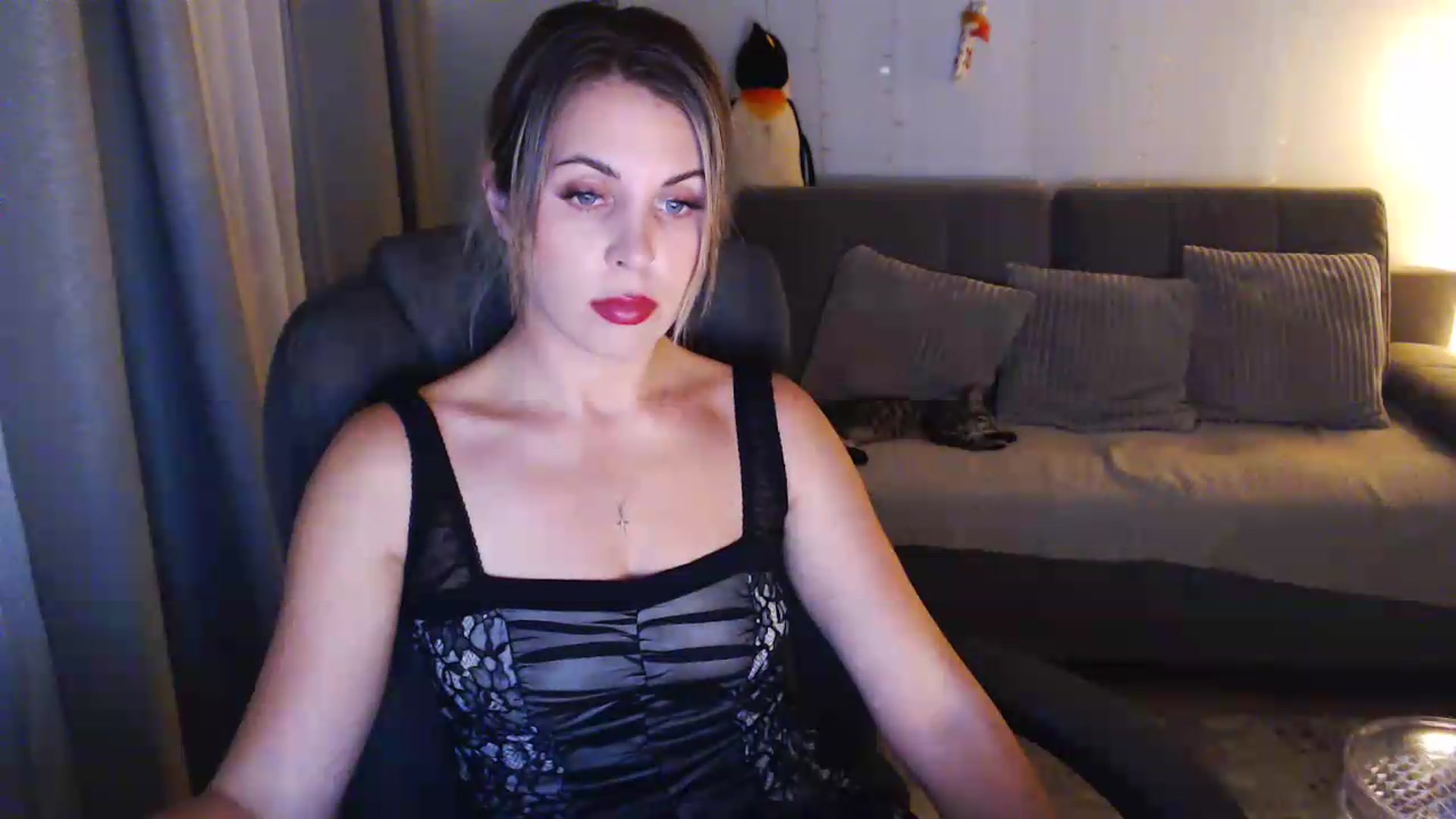 Gallery image thumbnail from Sicille's myfreecams stream on, 08/19/2026, 21:19 image 12 of 20