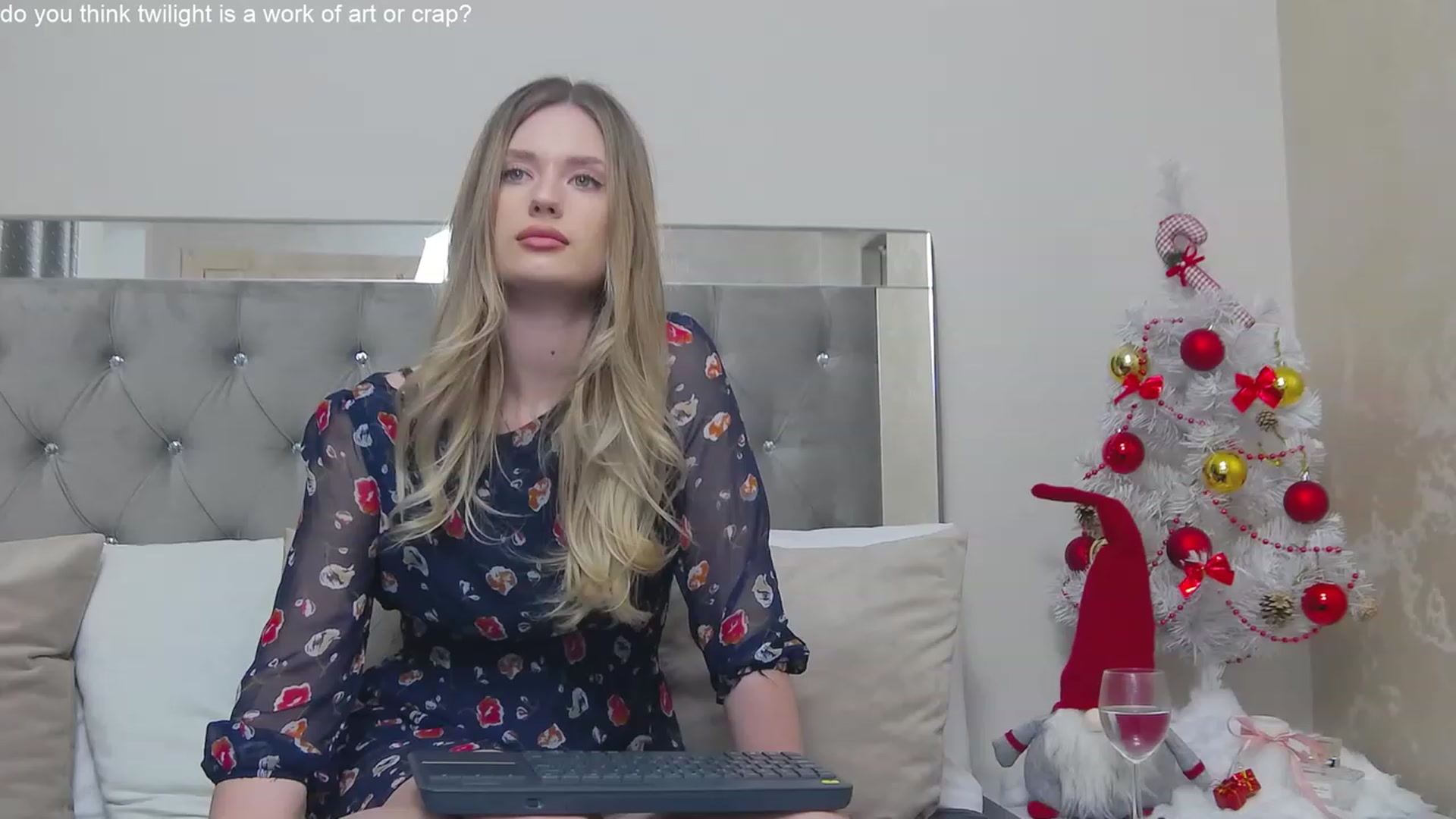 Gallery image thumbnail from SidneyAdamss's myfreecams stream on, 12/04/2023, 01:16 image 17 of 20
