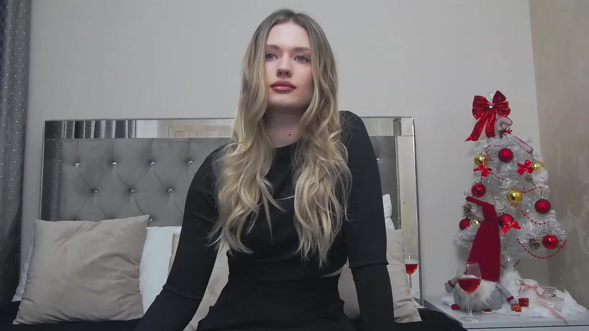 Gallery image thumbnail from SidneyAdamss's myfreecams stream on, 12/10/2023, 19:45 image 18 of 20