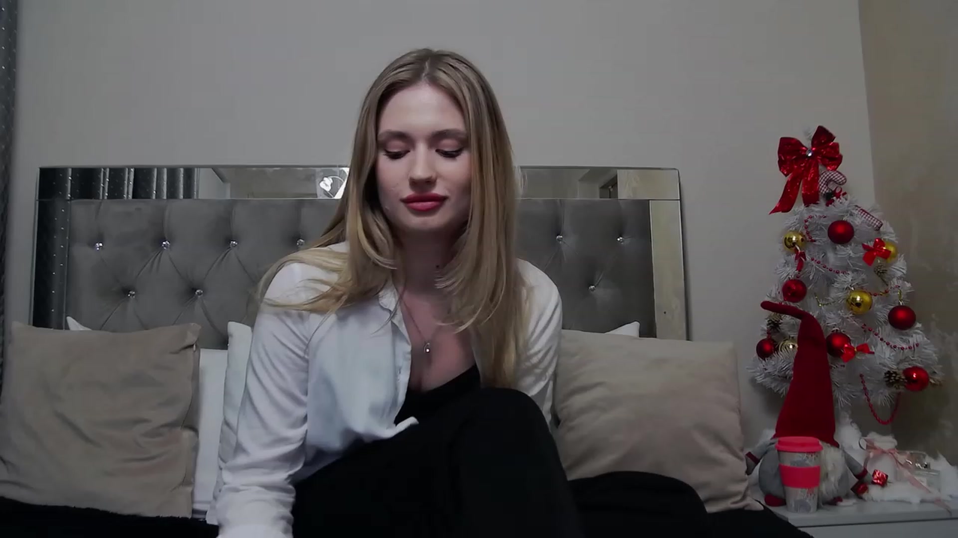 Gallery image thumbnail from SidneyAdamss's myfreecams stream on, 01/02/2024, 22:39 image 4 of 20
