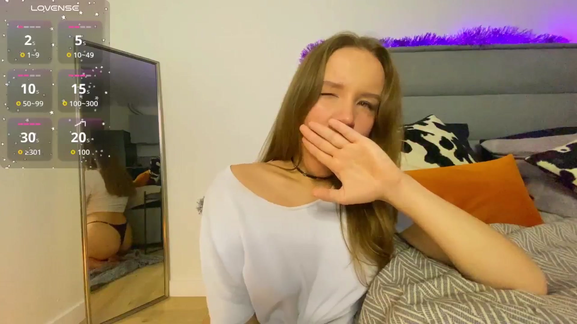 Gallery image thumbnail from Siena_Luv's myfreecams stream on, 12/25/2025, 13:13 image 7 of 20