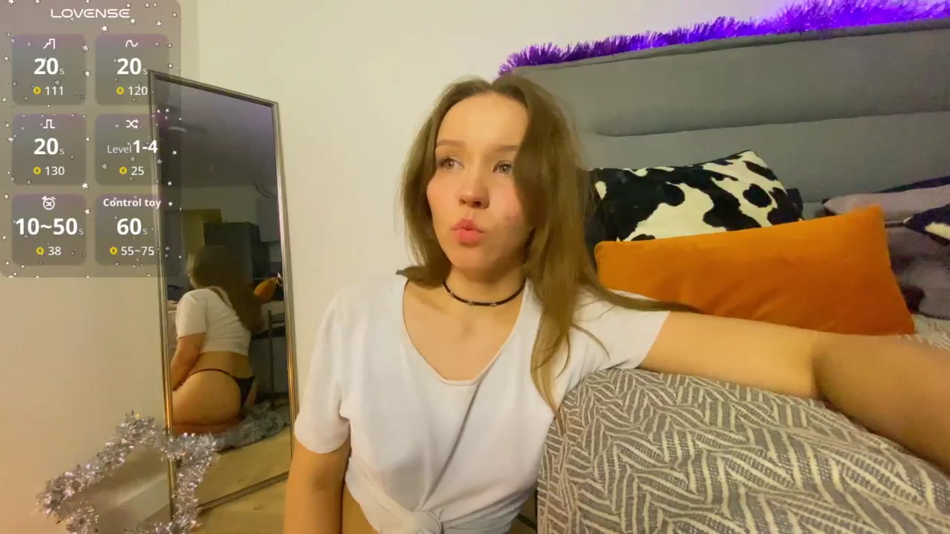 Gallery image thumbnail from Siena_Luv's myfreecams stream on, 12/25/2025, 13:13 image 3 of 20