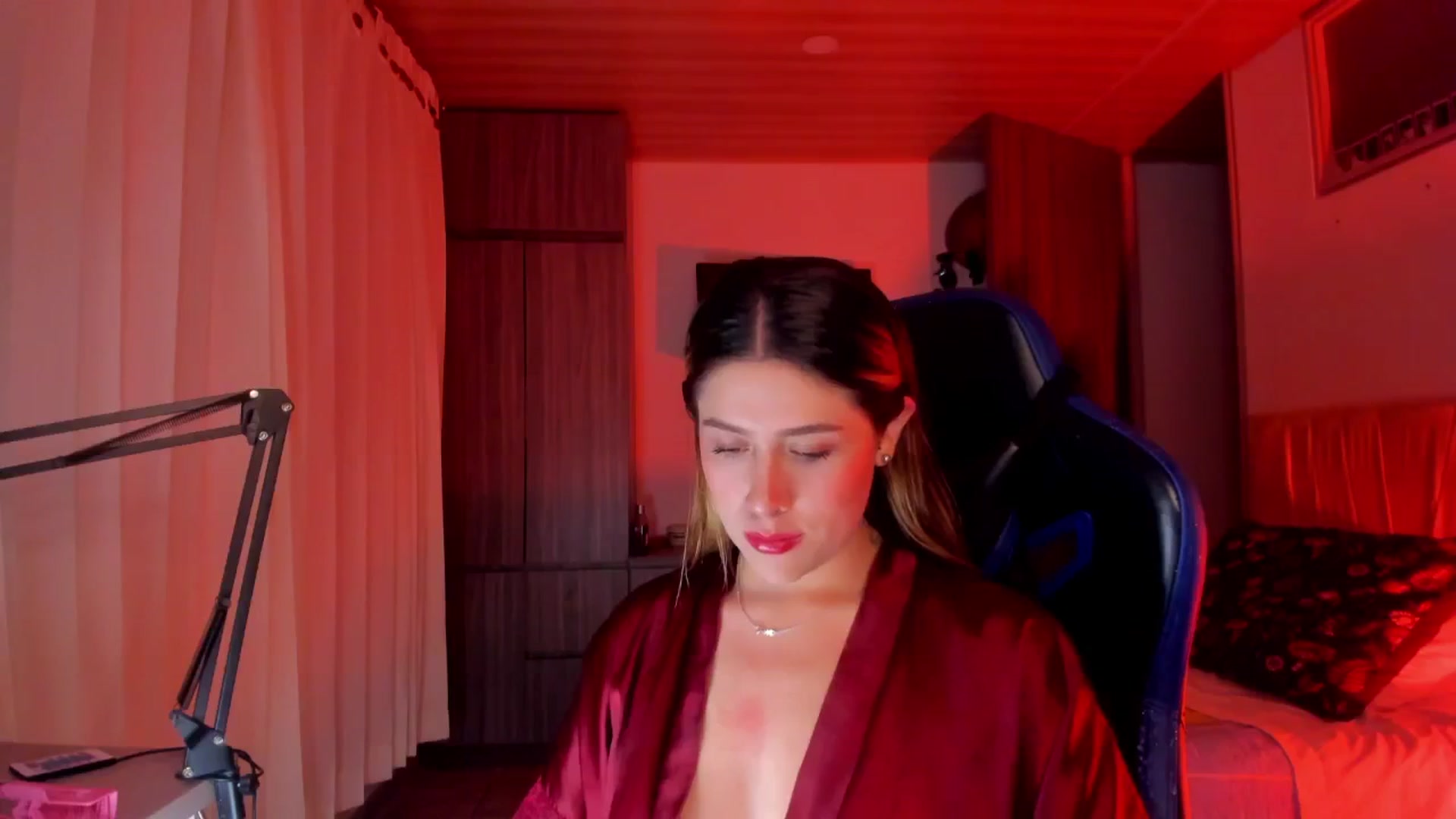 Gallery image thumbnail from Sienn_a's myfreecams stream on, 11/18/2025, 06:02 image 7 of 20