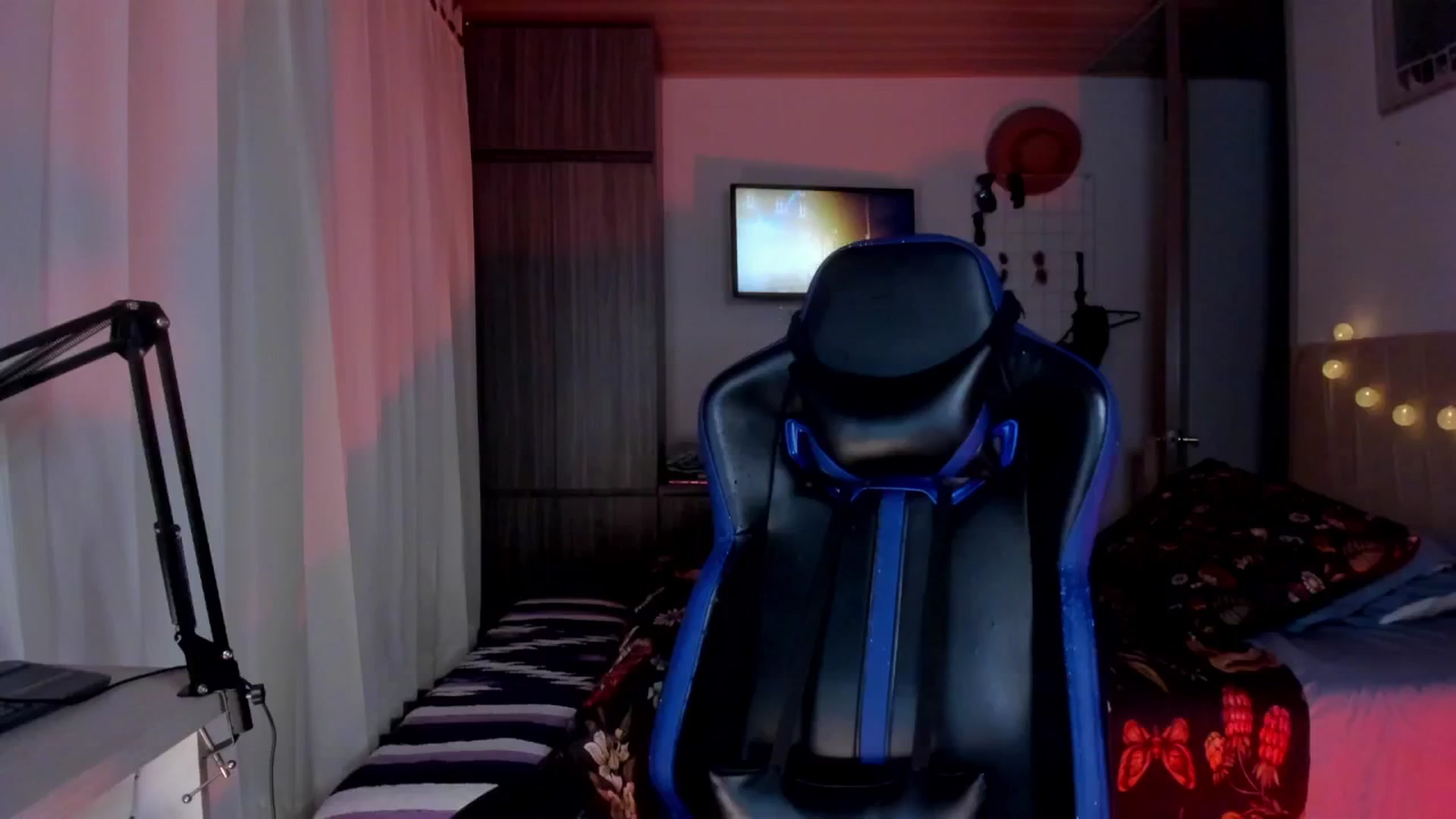 Gallery image thumbnail from Sienn_a's myfreecams stream on, 12/02/2025, 06:38 image 8 of 20