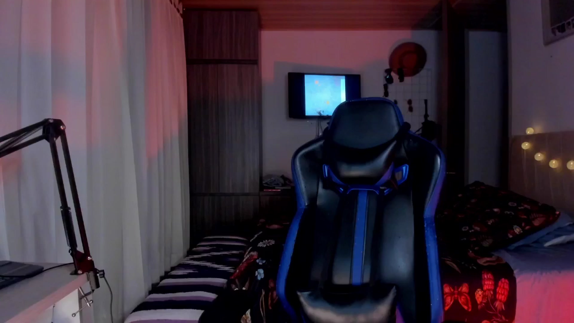 Gallery image thumbnail from Sienn_a's myfreecams stream on, 12/02/2025, 06:38 image 14 of 20