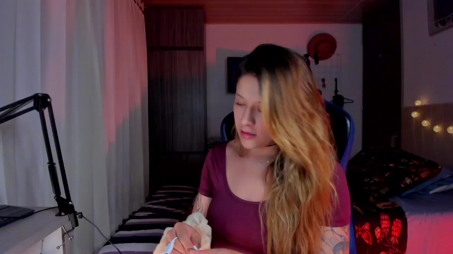 Gallery image thumbnail from Sienn_a's myfreecams stream on, 12/02/2025, 06:38 image 9 of 20