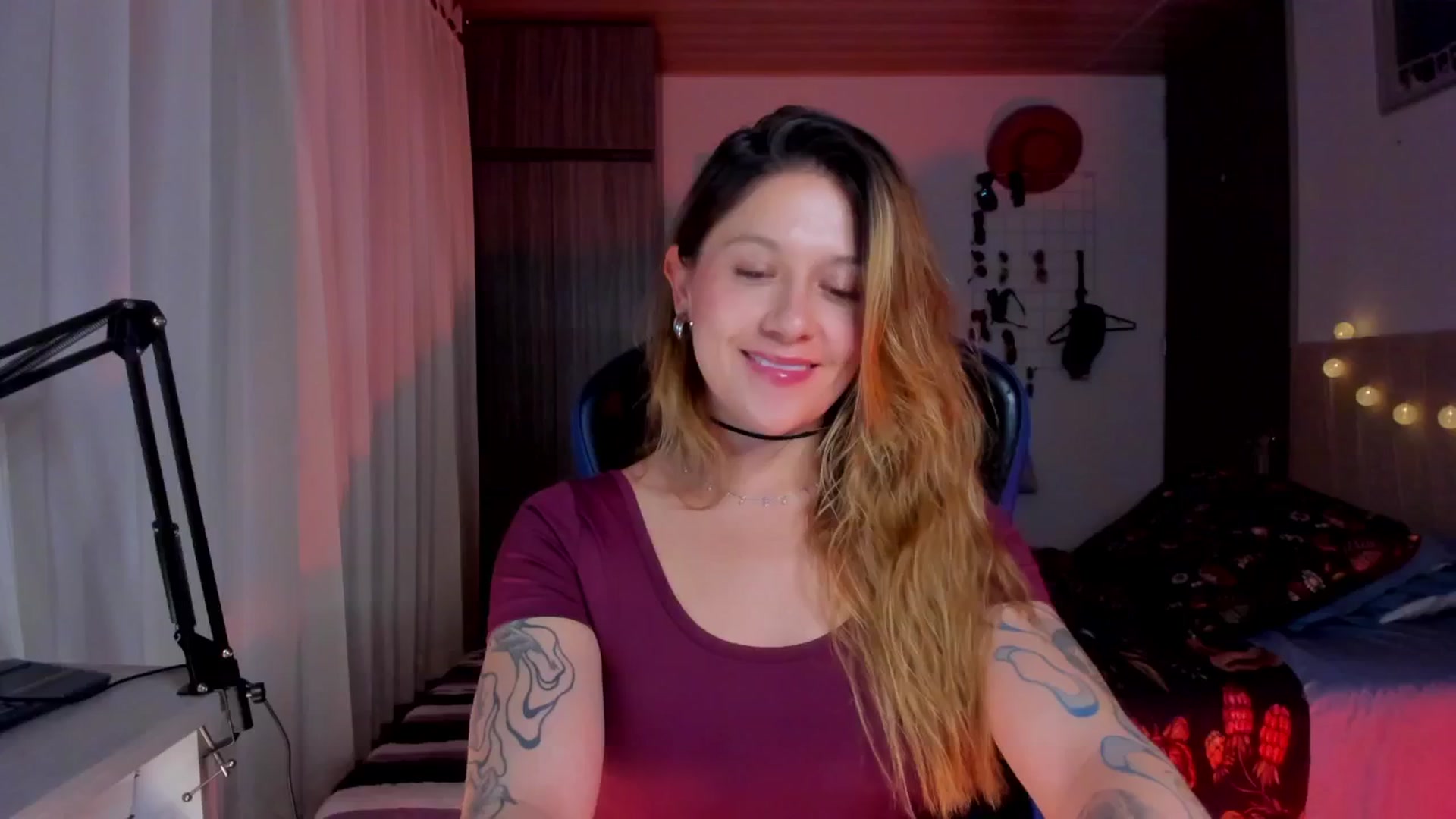 Gallery image thumbnail from Sienn_a's myfreecams stream on, 12/02/2025, 06:38 image 12 of 20