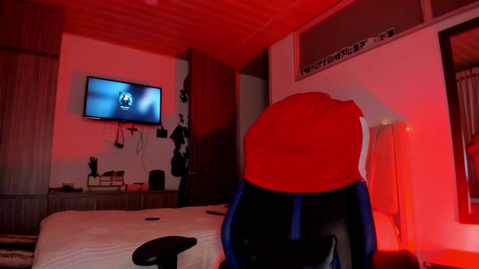 Gallery image thumbnail from Sienn_a's myfreecams stream on, 12/16/2025, 06:15 image 14 of 20