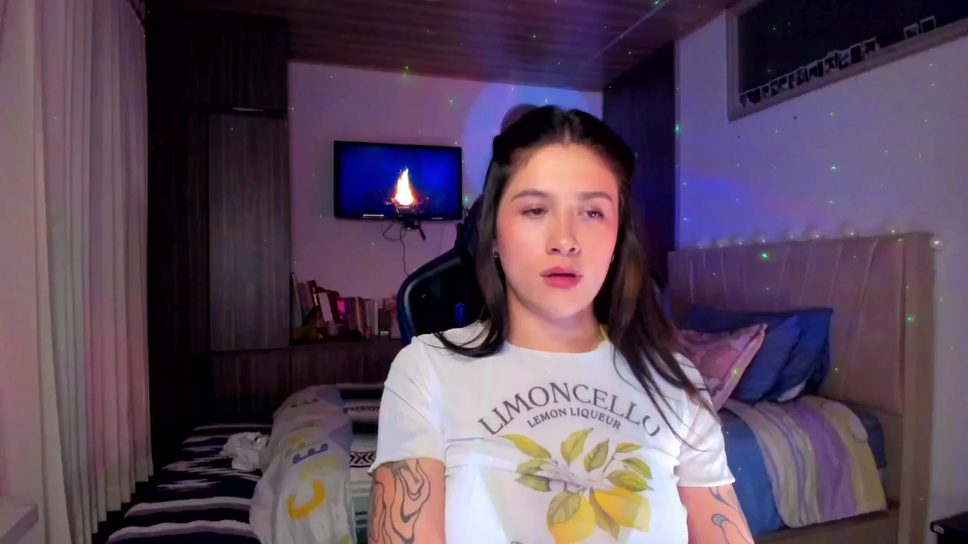 Gallery image thumbnail from Sienn_a's myfreecams stream on, 02/10/2026, 05:29 image 5 of 20