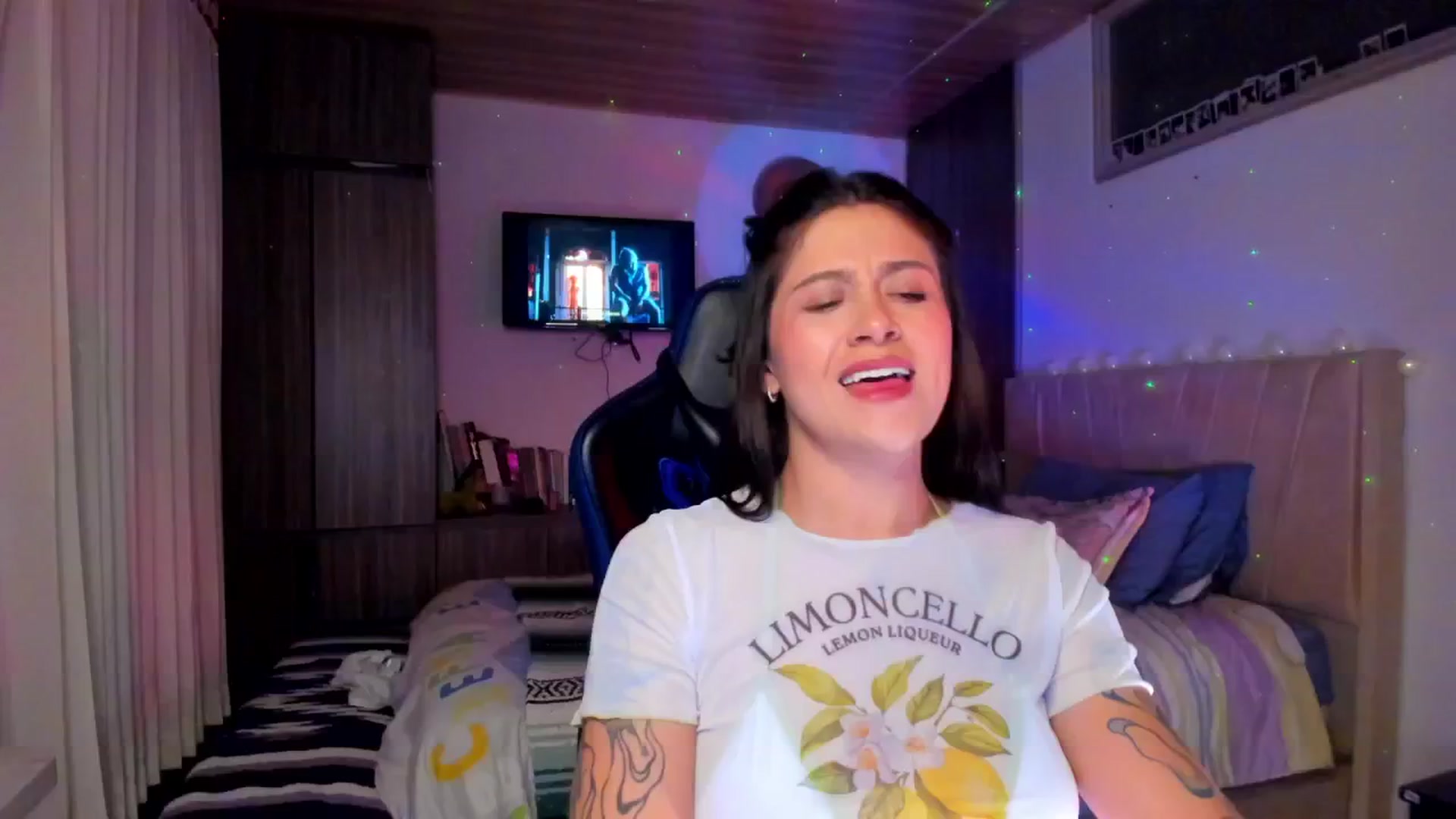 Gallery image thumbnail from Sienn_a's myfreecams stream on, 02/10/2026, 05:29 image 8 of 20