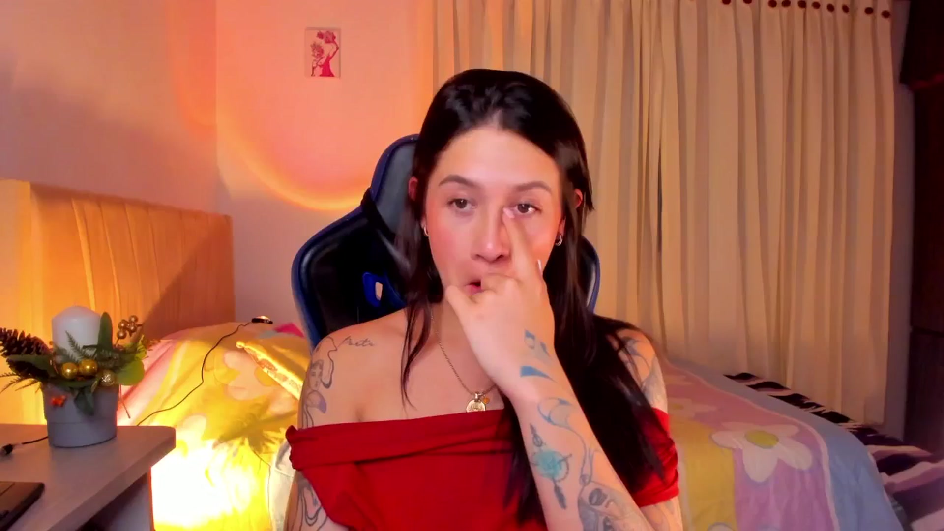Gallery image thumbnail from Sienn_a's myfreecams stream on, 02/17/2026, 05:50 image 8 of 20