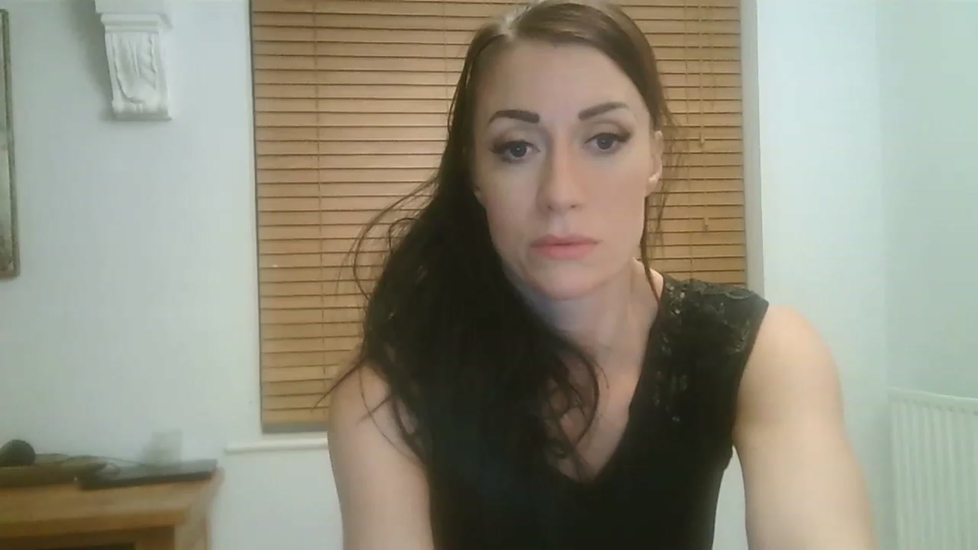 Gallery image thumbnail from SiennaGG's myfreecams stream on, 11/14/2022, 21:45 image 3 of 20
