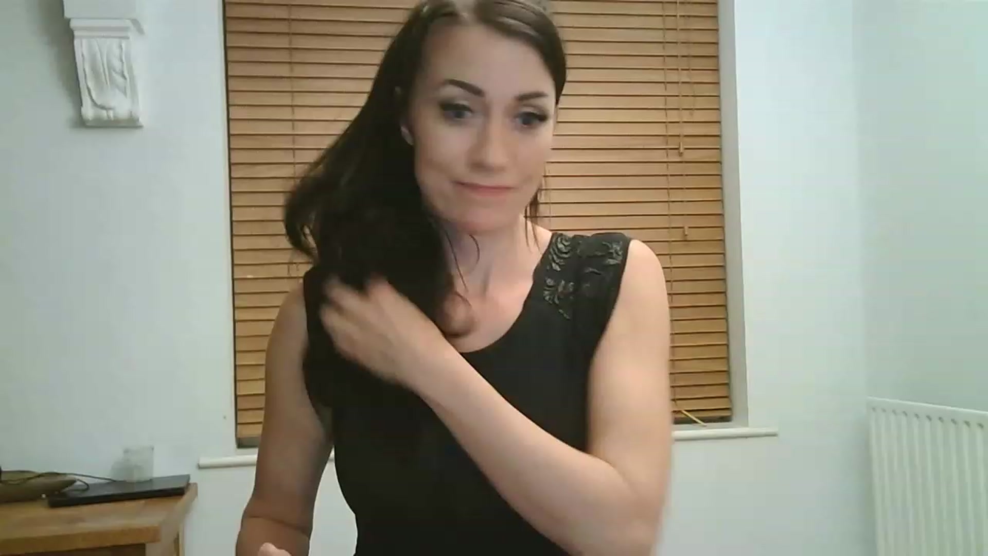 Gallery image thumbnail from SiennaGG's myfreecams stream on, 11/14/2022, 21:45 image 15 of 20