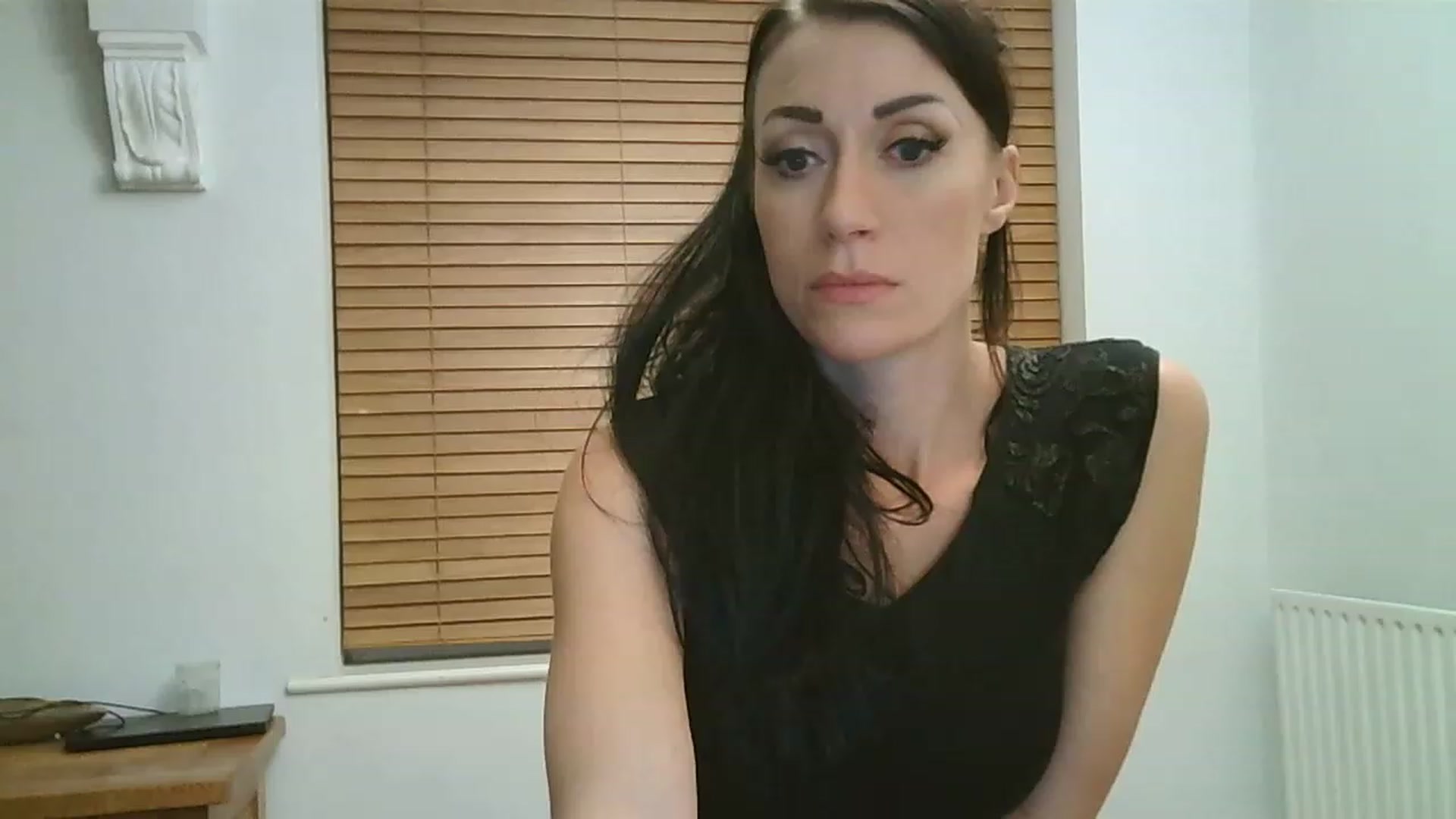 Gallery image thumbnail from SiennaGG's myfreecams stream on, 11/14/2022, 21:45 image 17 of 20
