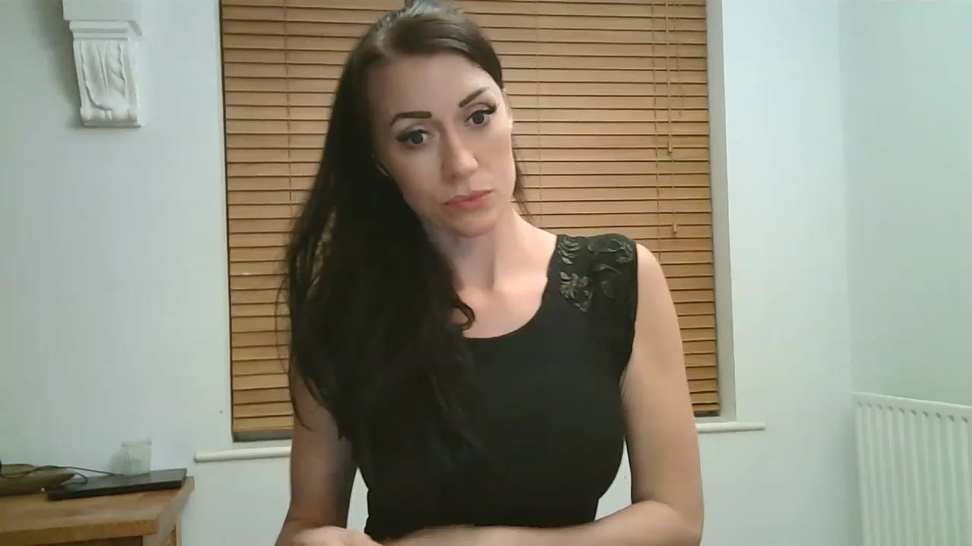 Gallery image thumbnail from SiennaGG's myfreecams stream on, 11/14/2022, 21:45 image 16 of 20