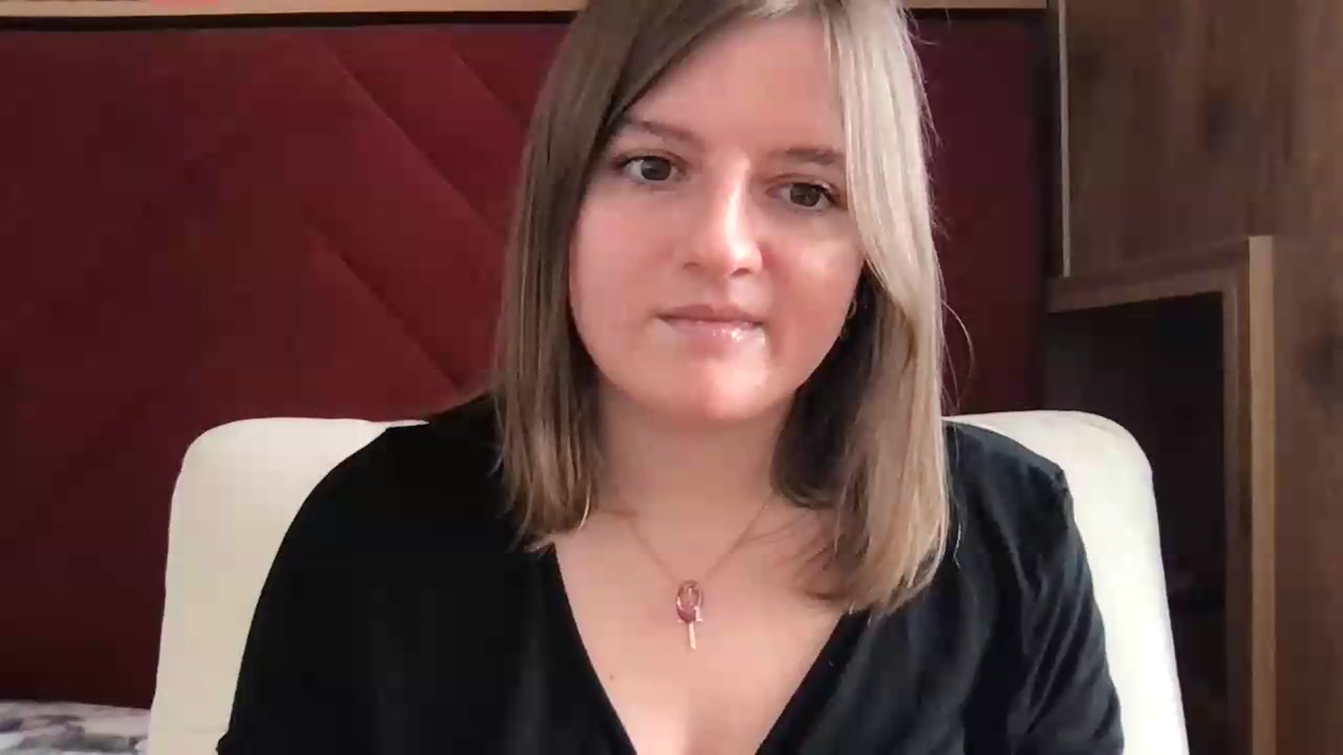 Gallery image thumbnail from SiennaMist's myfreecams stream on, 08/08/2026, 16:03 image 8 of 20