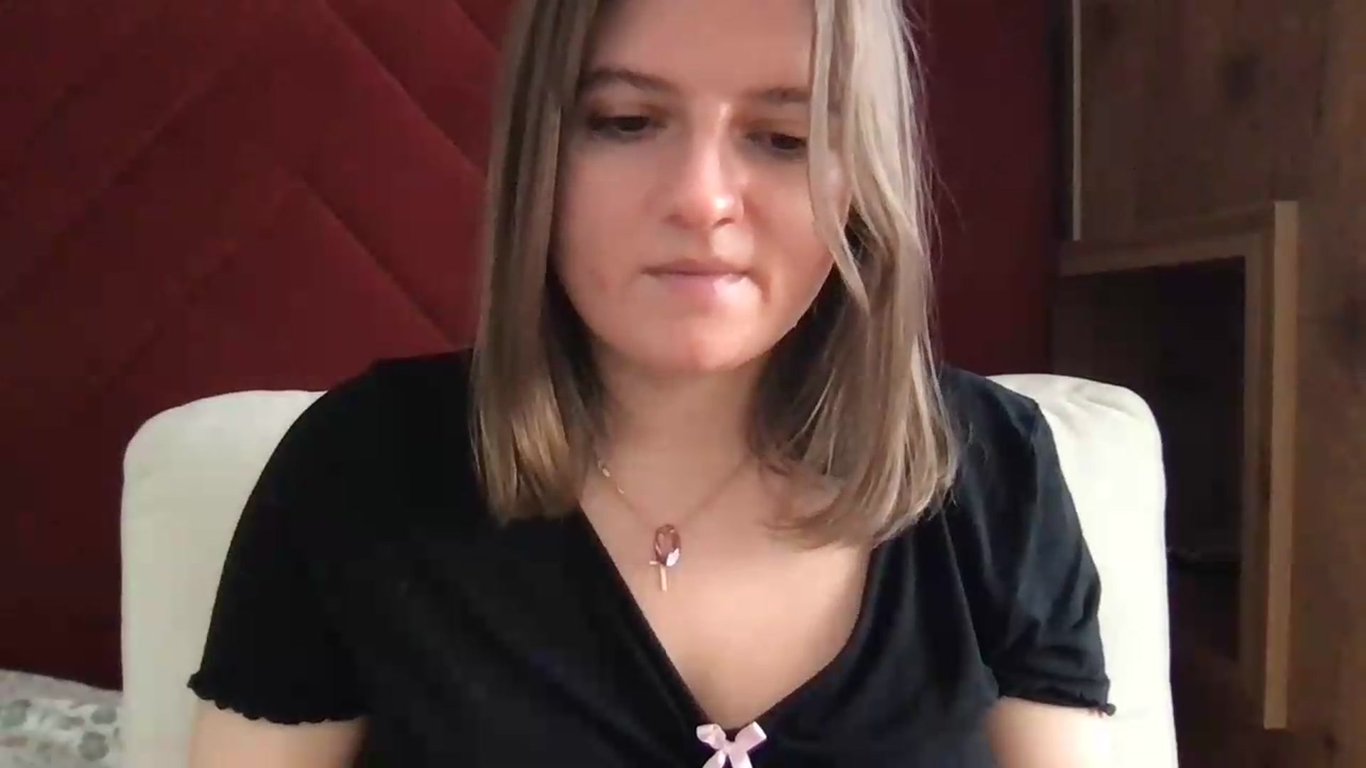 Gallery image thumbnail from SiennaMist's myfreecams stream on, 08/11/2026, 13:36 image 17 of 20